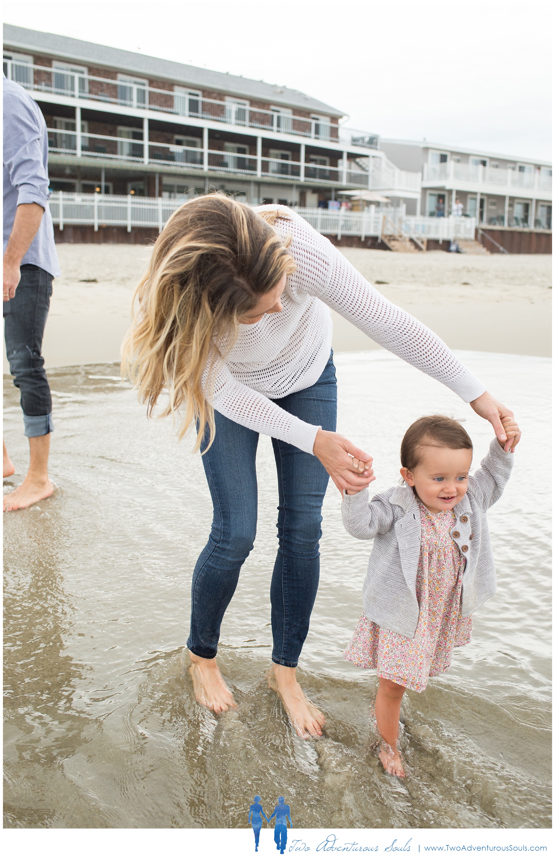 Ogunquit Family Portraits, Maine Family Photographer, Two Adventurous Souls_0009.jpg