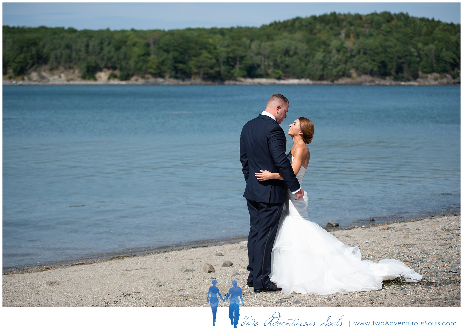 090218+-+Megan+&+Jason+-+sneaks-58_Bar+Harbor+Wedding+Photographers,+Destination+Wedding+Photographers.jpg