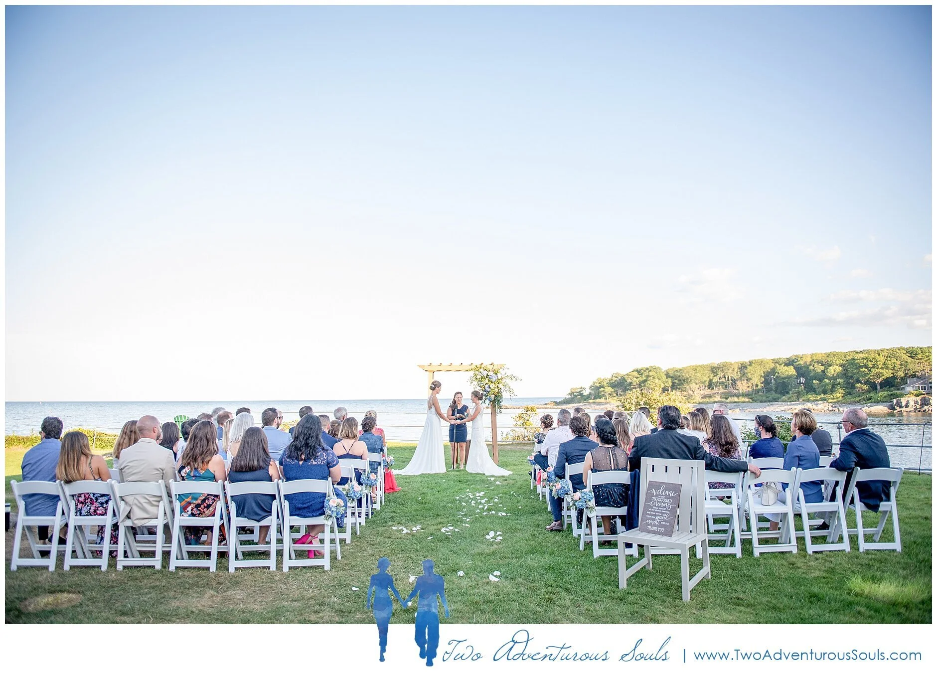 Maine Wedding Venues with Lodging On Site Maine Wedding Photographers