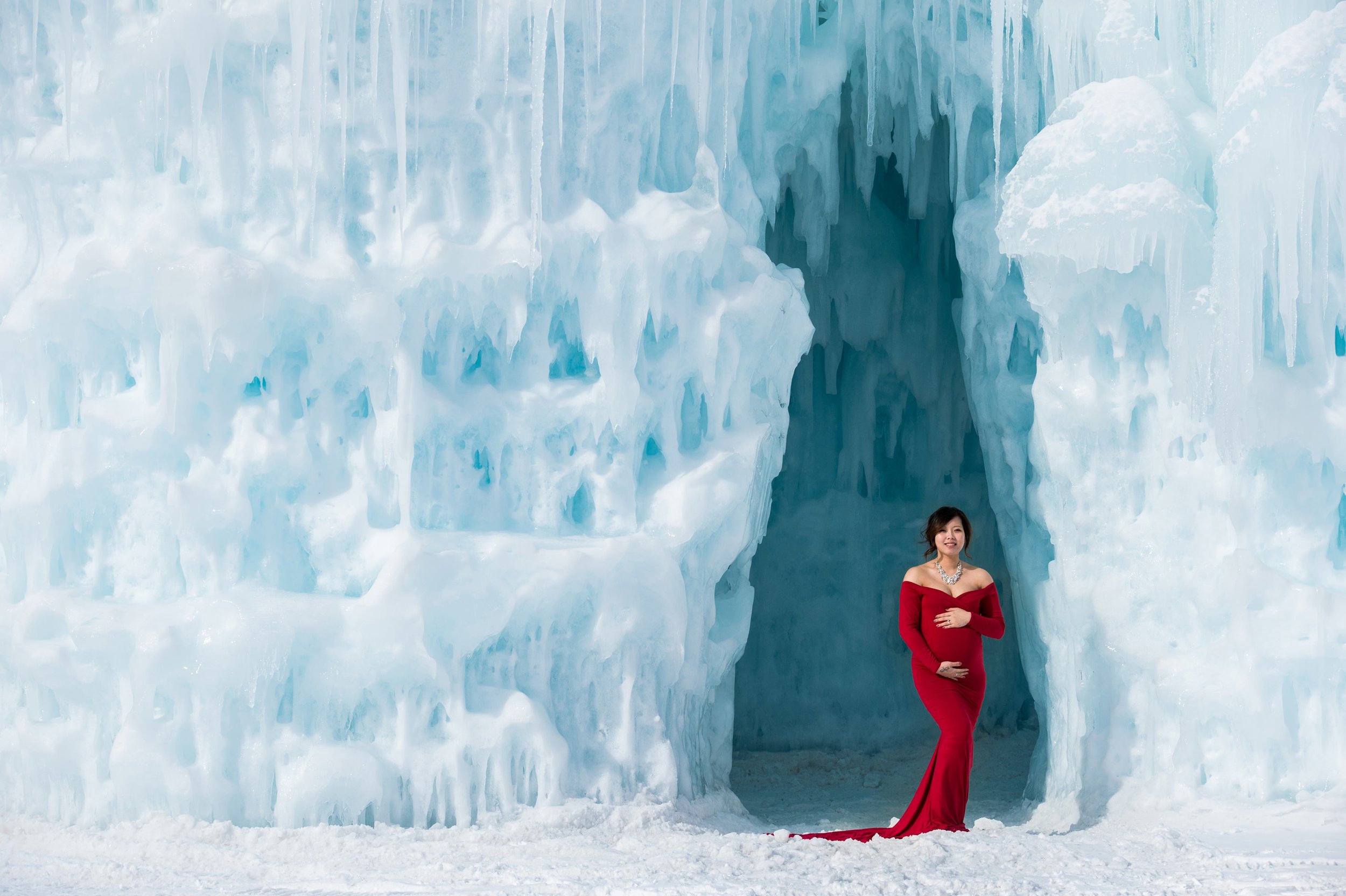 Ice Castles Maternity Session, Ice Castles Photographer, New Hamsphire Photographer, Two Adventurous Souls.jpg