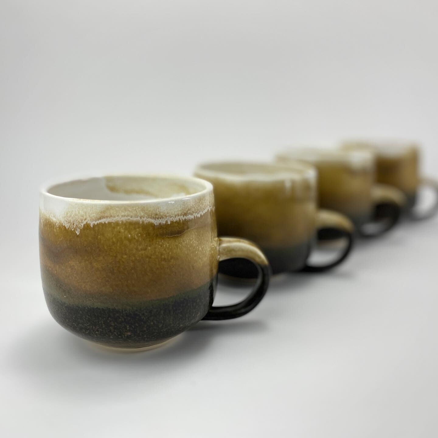 Some recent #mug experiments that came out of the last glaze kiln firing.  These big guys hold about 25 fl oz.
.
.
.

#coffeemugs #teamugs #ceramicist #handmademovement #handmadeceramic #pottery #clay #ceramics #contemporaryceramics  #handmadeceramic