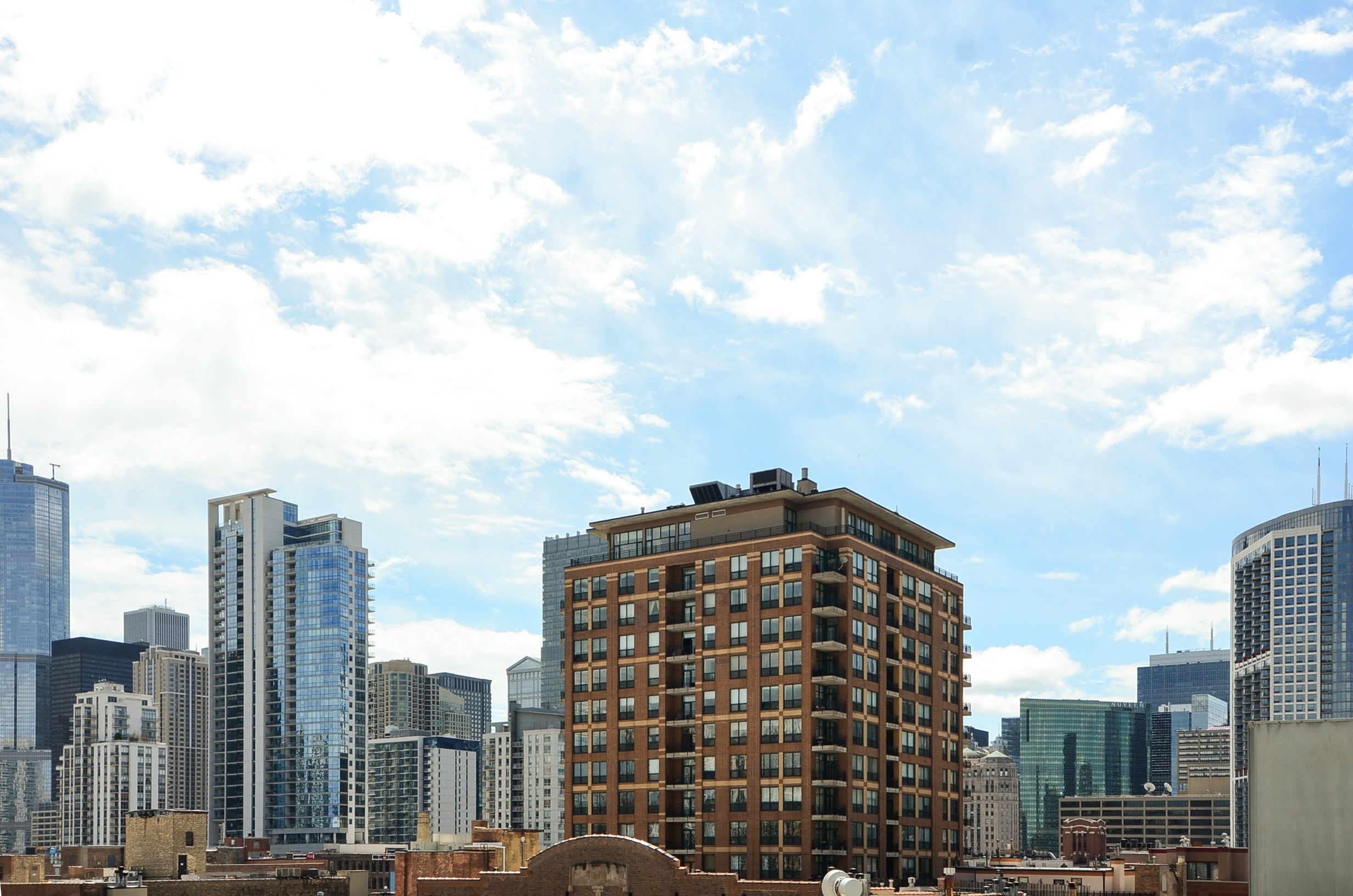 7_421WHuronSt_Unit908_119_CityView_HiRes.jpg