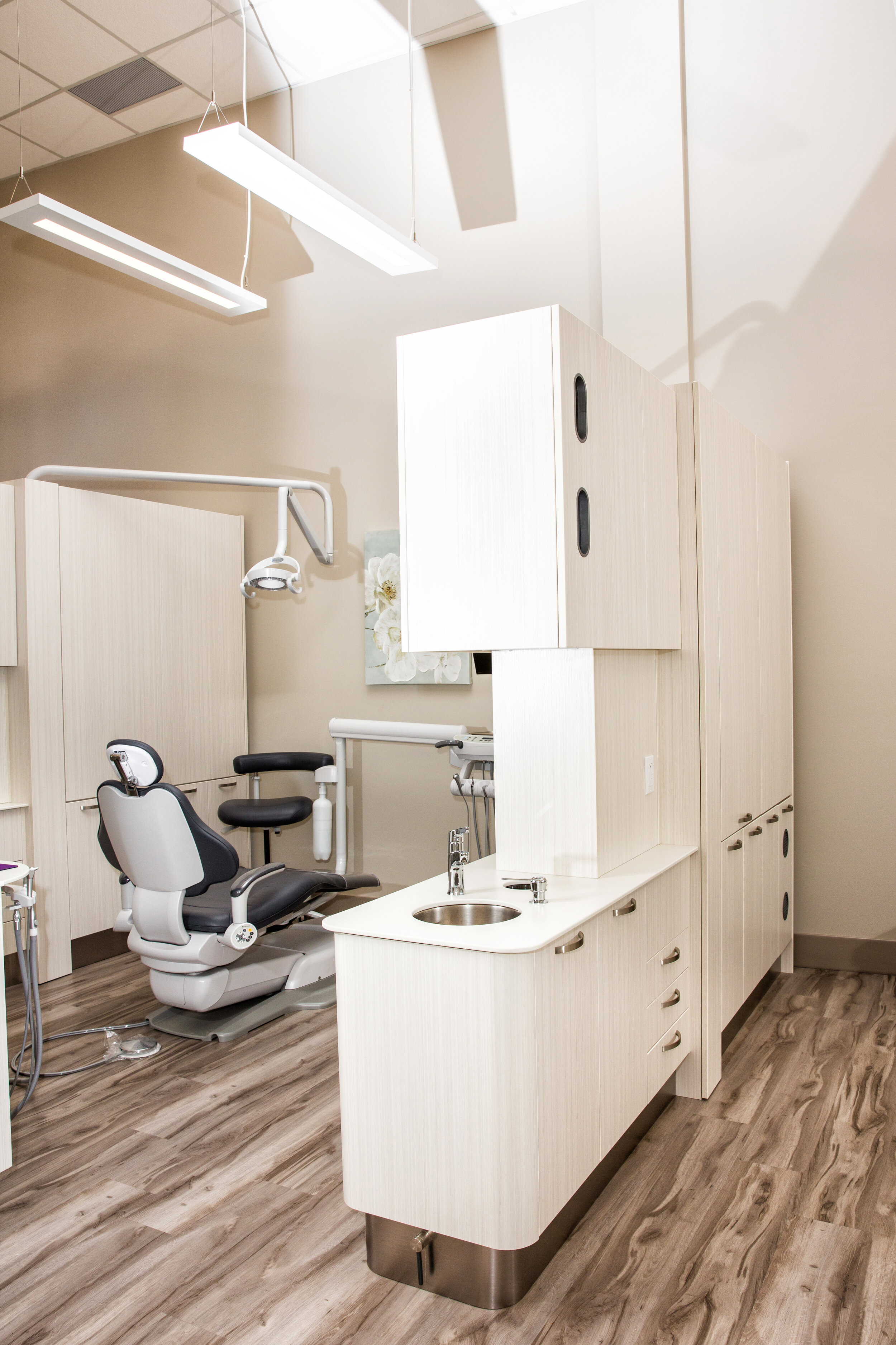 Langley Surrey Cloverdale Dentist - Dental Office Dr. Kaderi