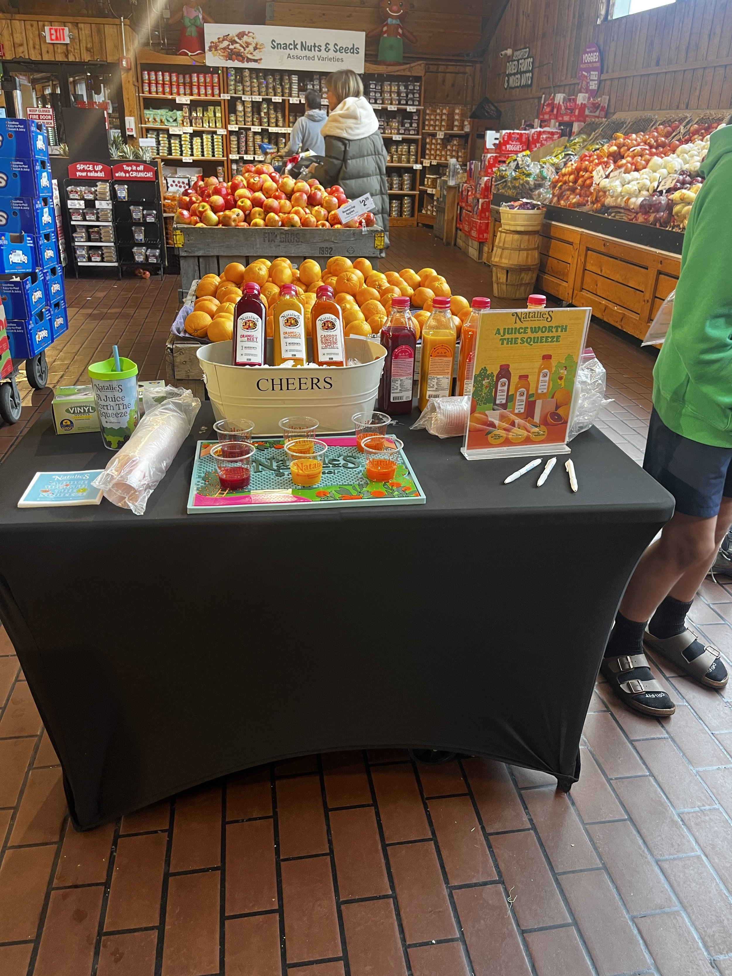 12_06_25 NATALIES + STEW LEONARDS NORWALK.jpg