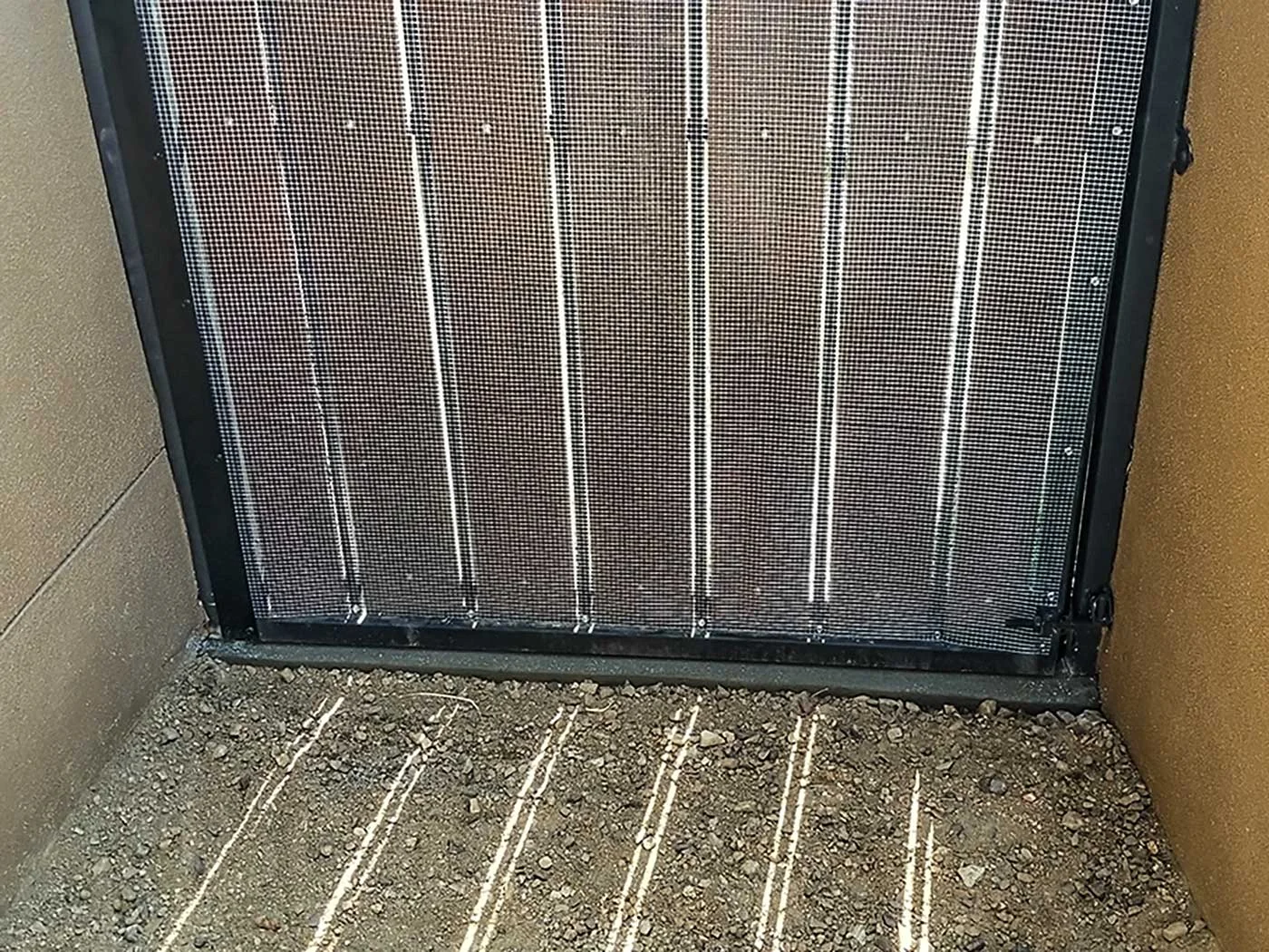 snake-fence-gate-12.jpg