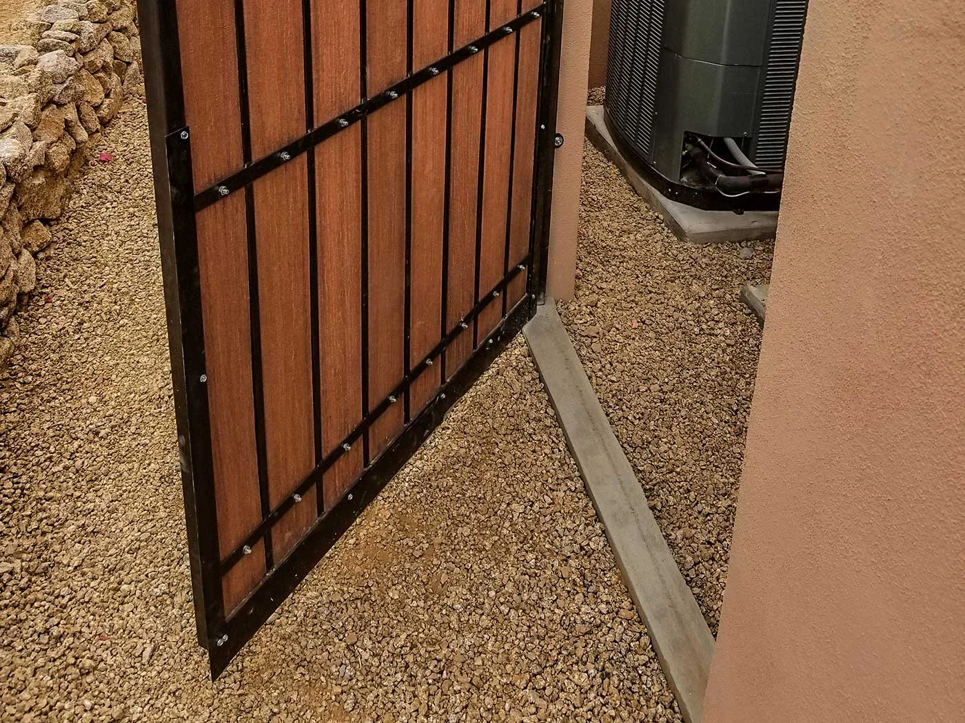 snake-fence-gate-31.jpg