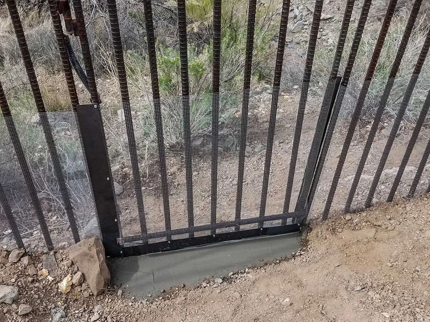 snake-fence-gate-40.jpg