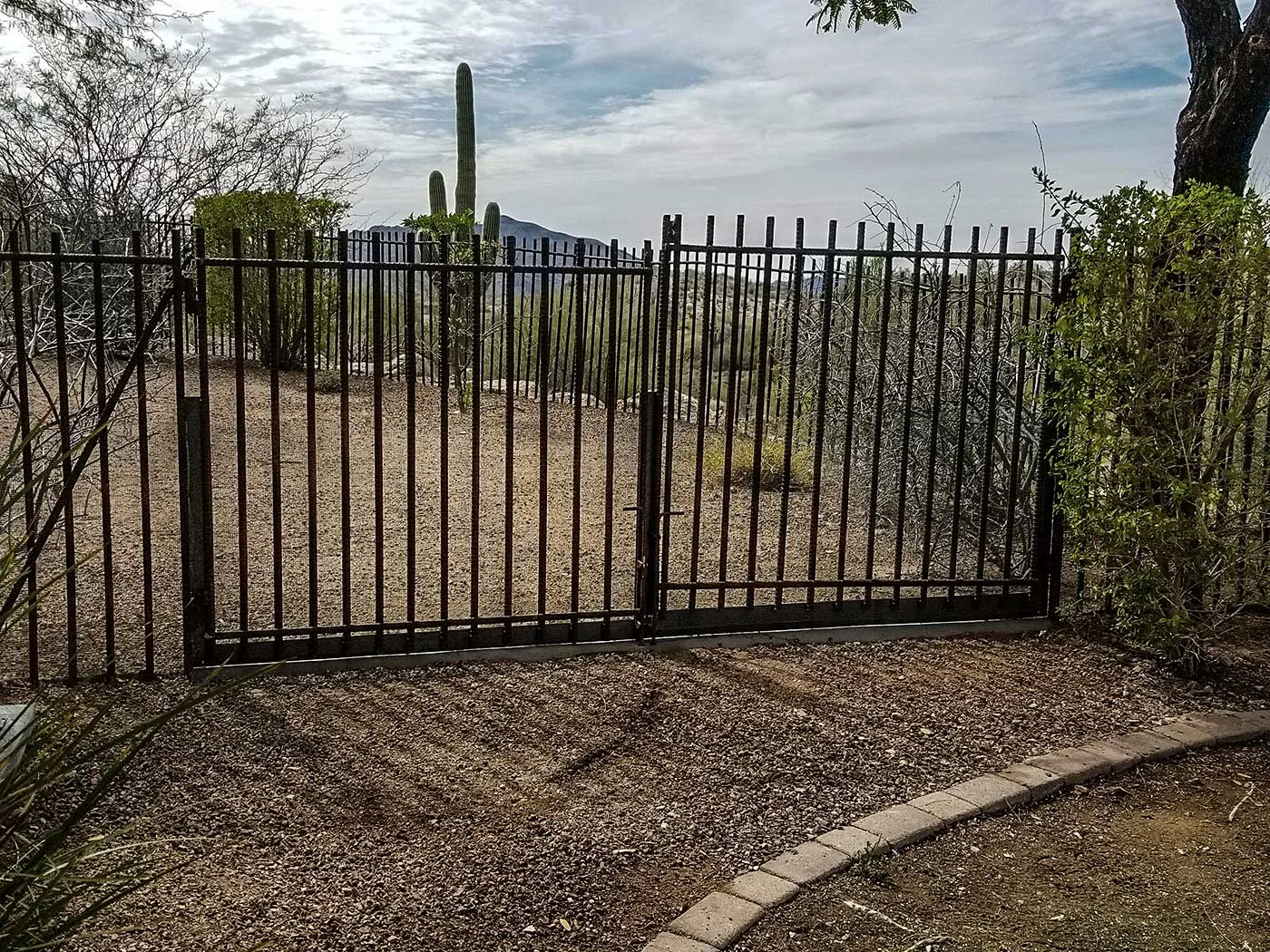 snake-fence-gate-41.jpg