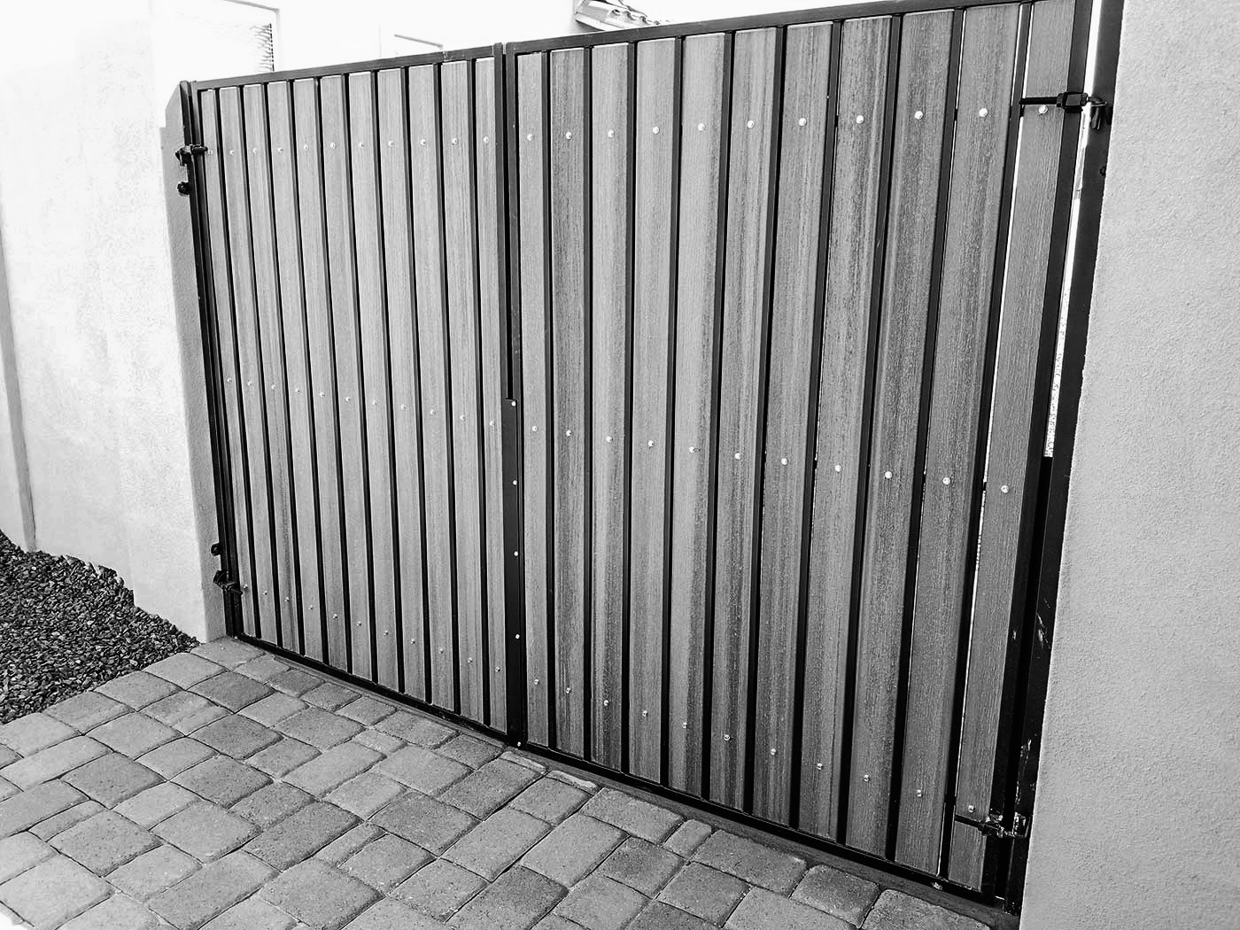 snake-fence-gate-37.jpg