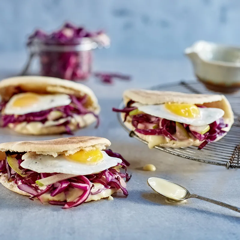 quail-eggs-in-pitta.jpg