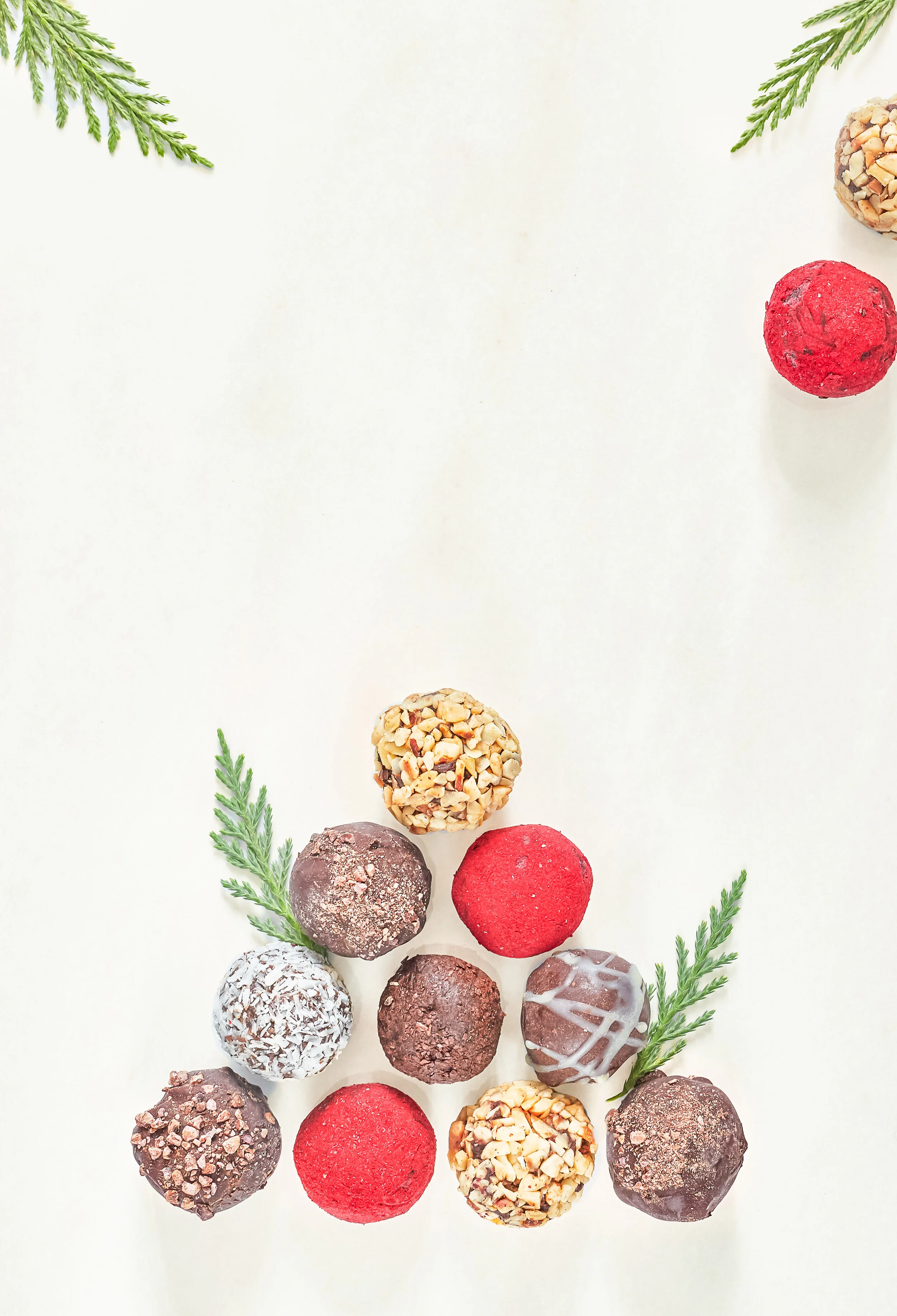 Yumbles1399-Cover_Chocolates_Warmed1.jpg