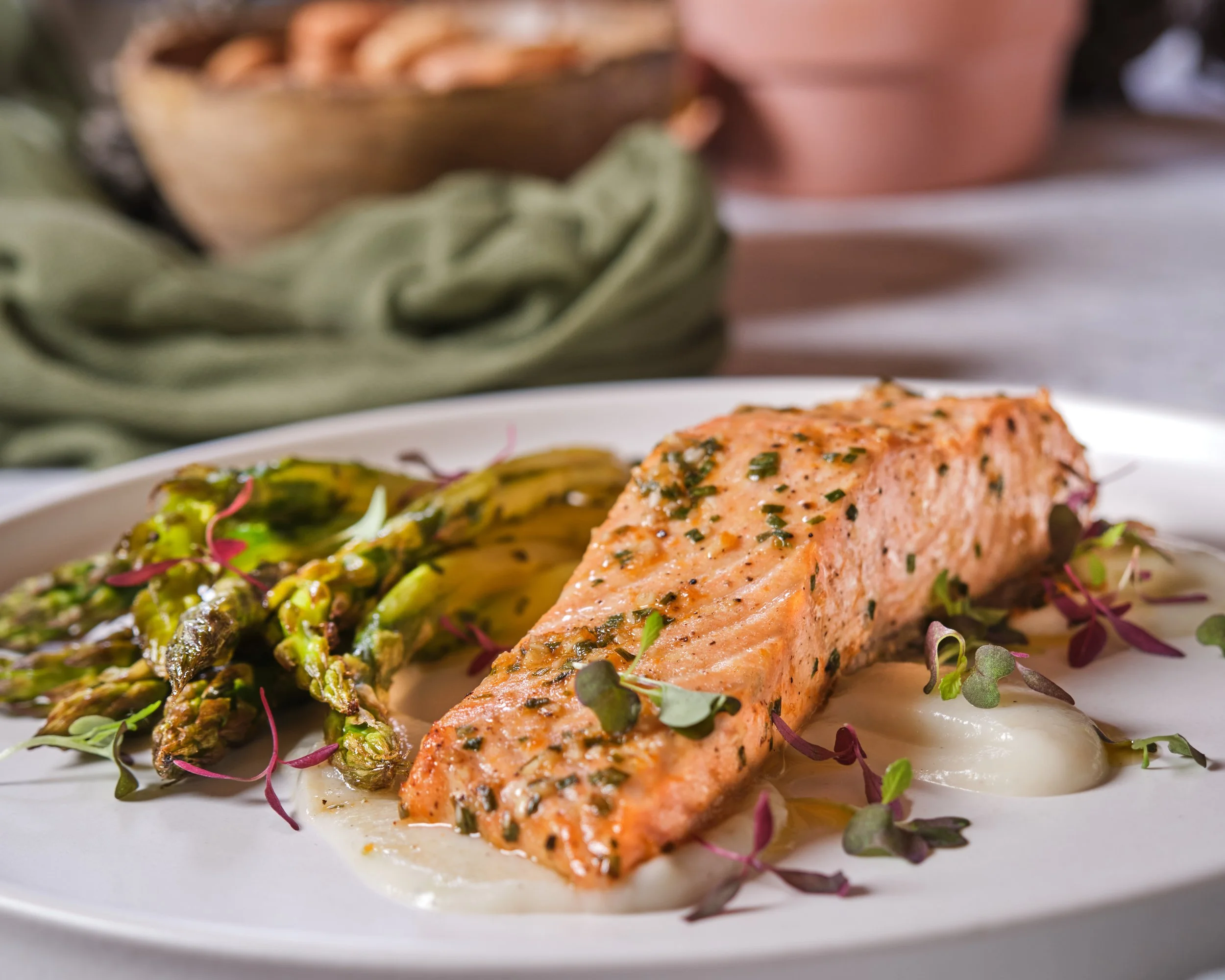 Garlic Salmon with Cauliflower Puree0152.jpg