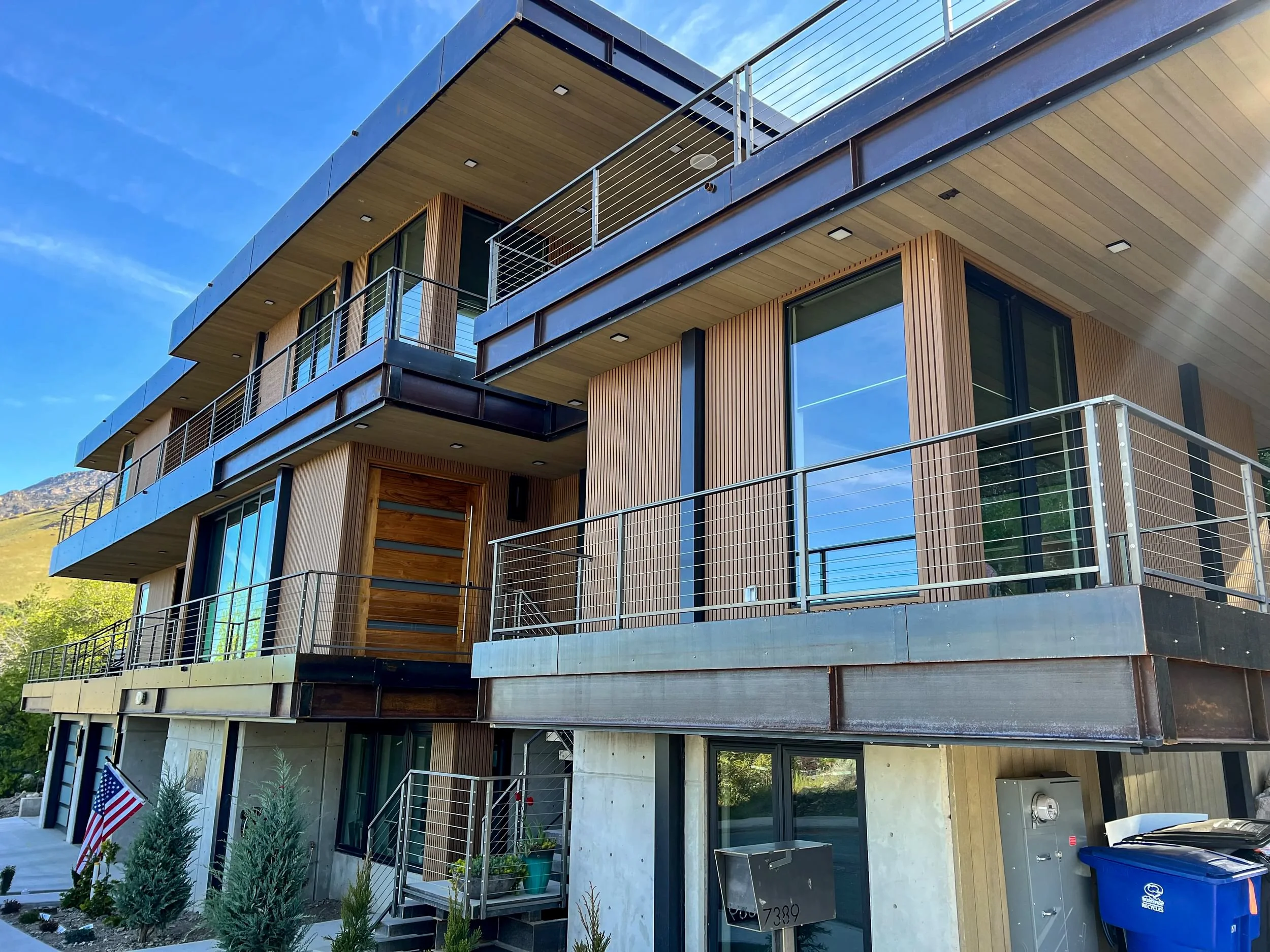 Soar Signature-Tiger Eye- Vertical - Large.jpg