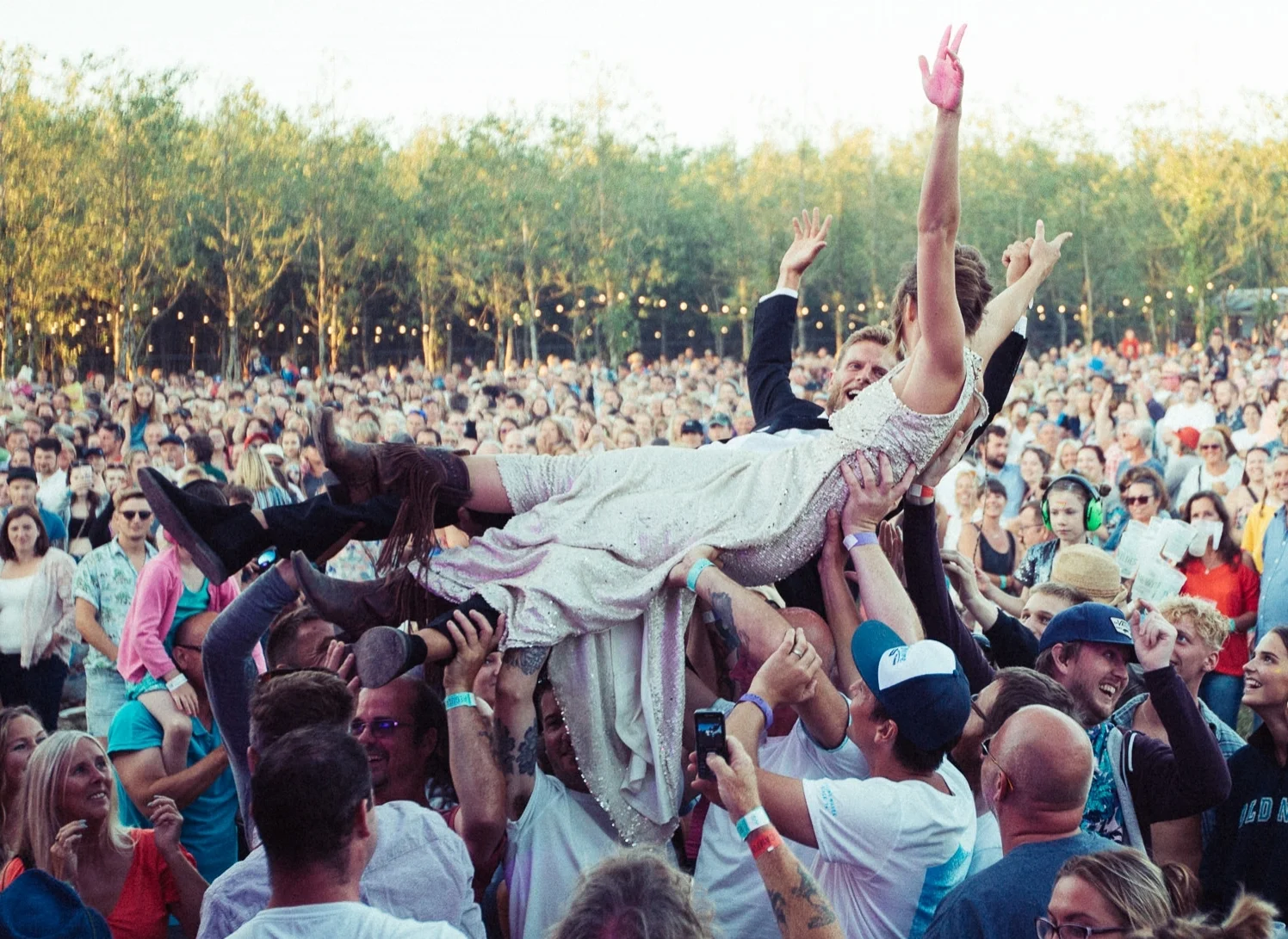 Weddings_In_The_Wyldes_crowdsurf.jpeg