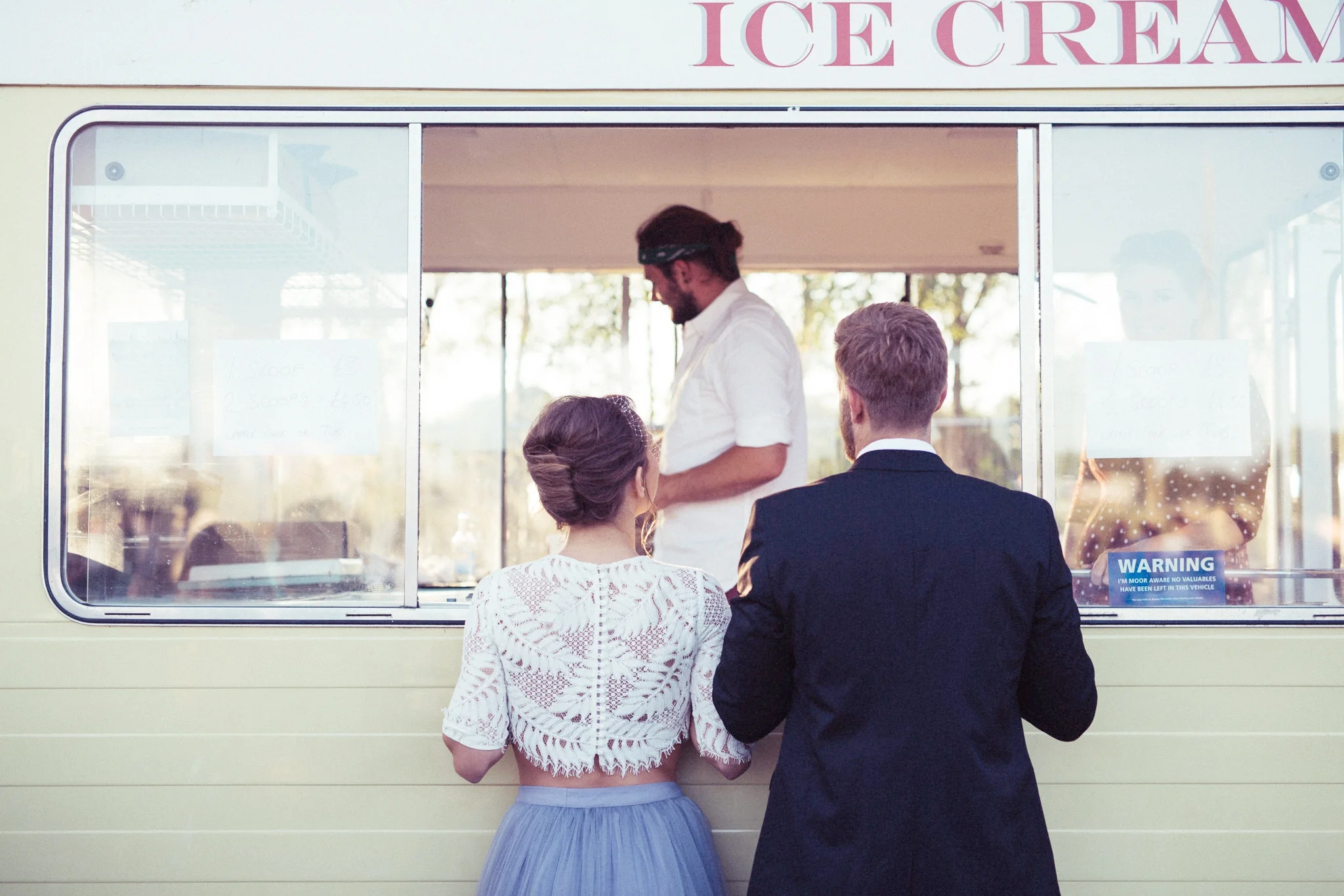 Weddings_In_The_Wyldes_icecreamvan.jpeg