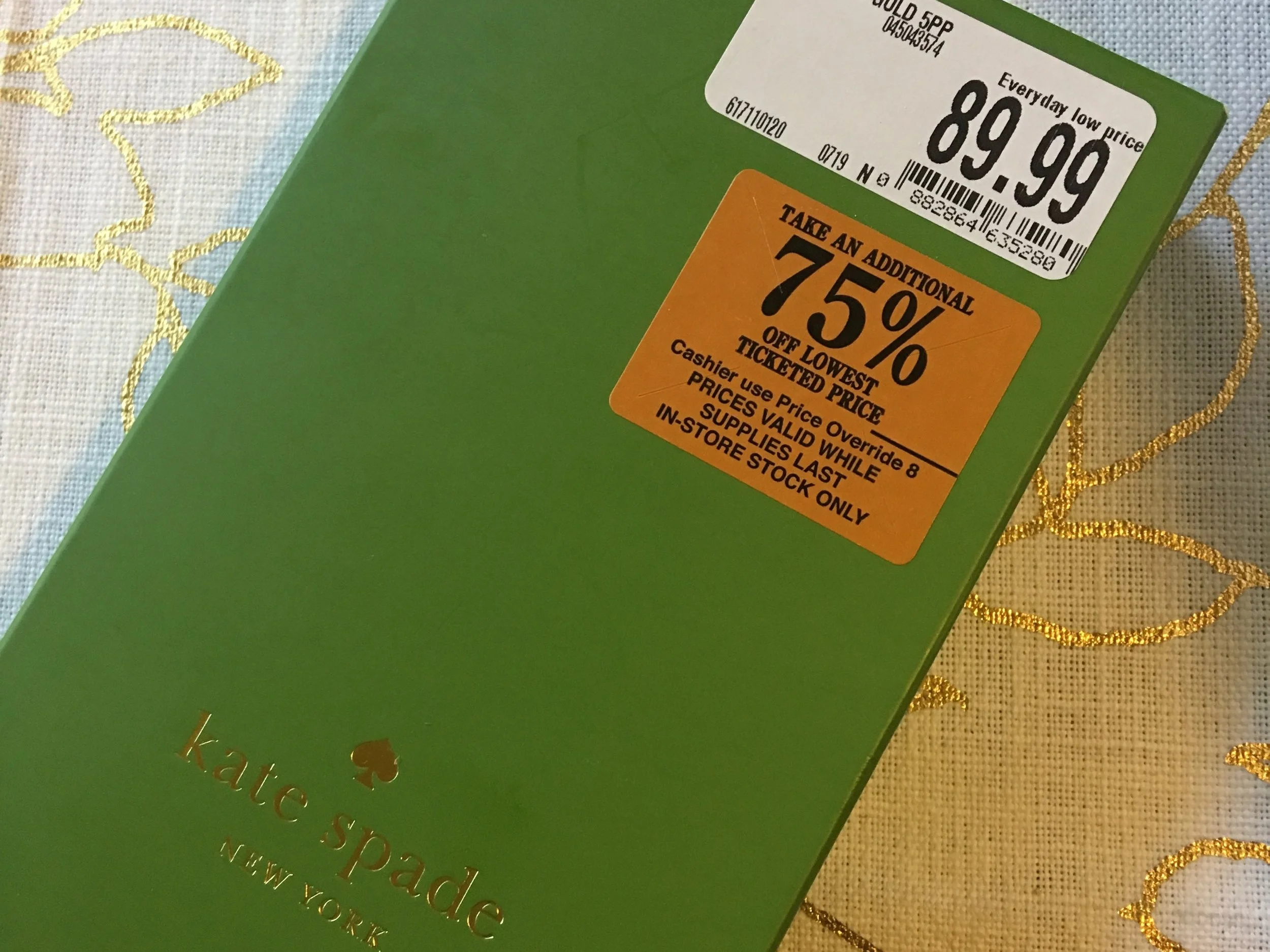 Just got this Kate Spade silverware set for 75% off PLUS used a coupon that got me an additional $7 off. #CouponGangsterHustle