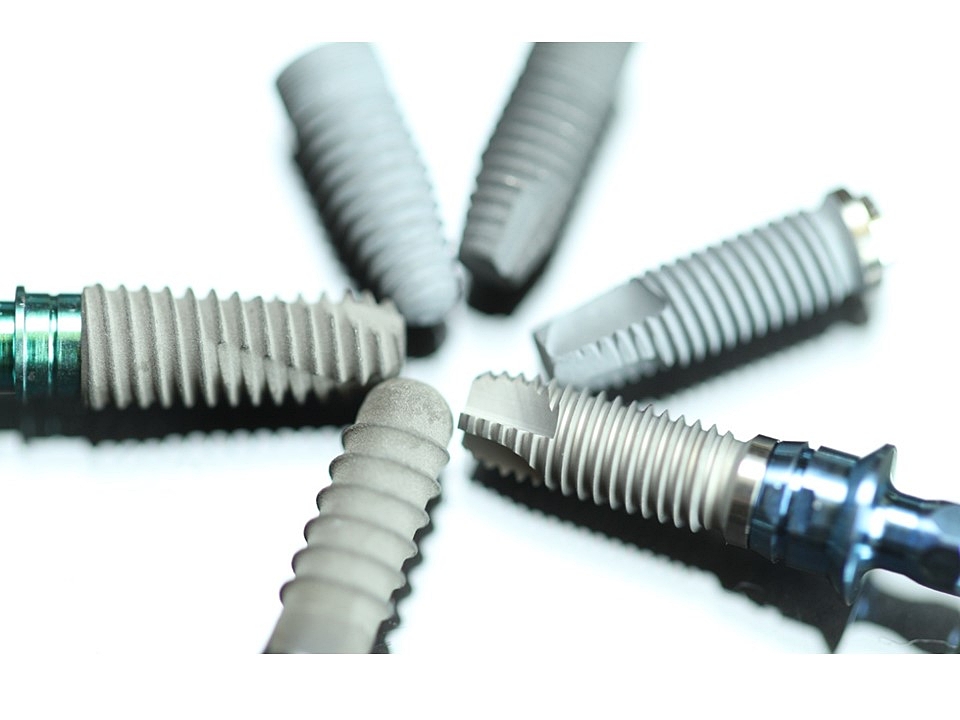  Pursuing next generation dental implants 