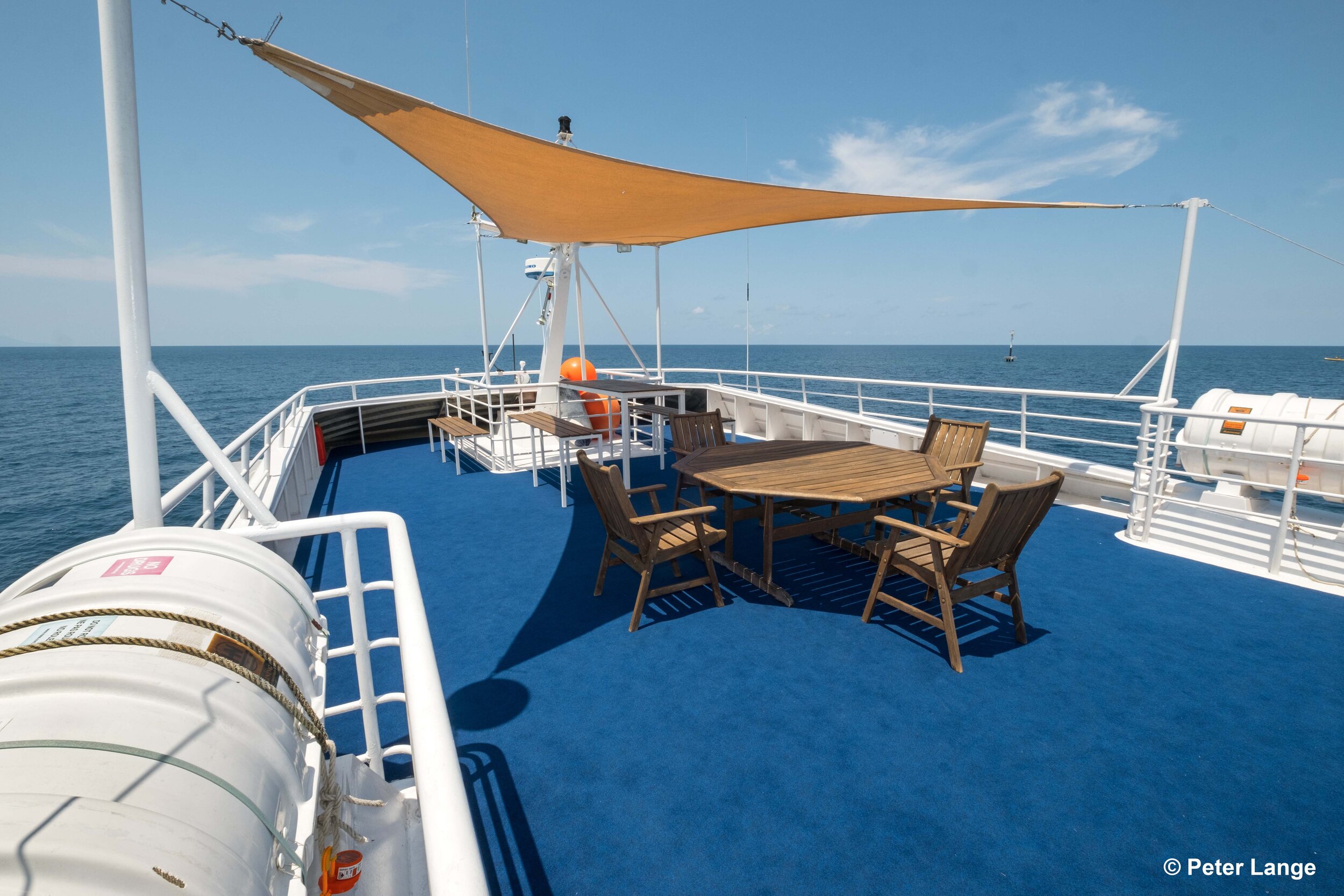 Sun deck 02.jpg