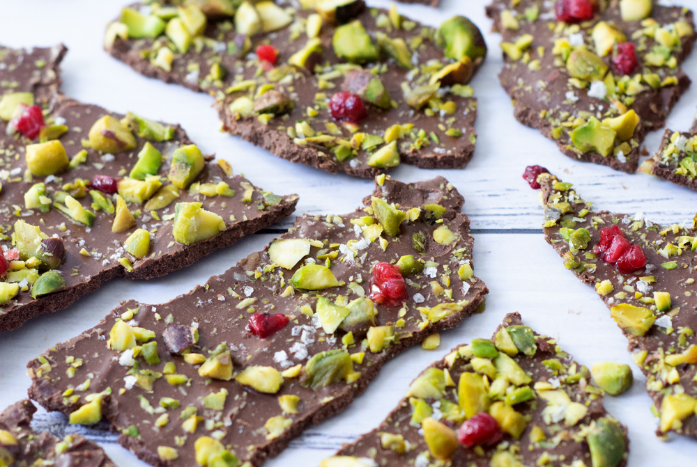 Bioflex---Blog---Pistachio-Chocolate-Bark.jpg