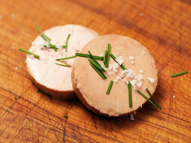 Many companies are considering foie gras as the initial entry point to the meat market given its high price and homogenous texture.