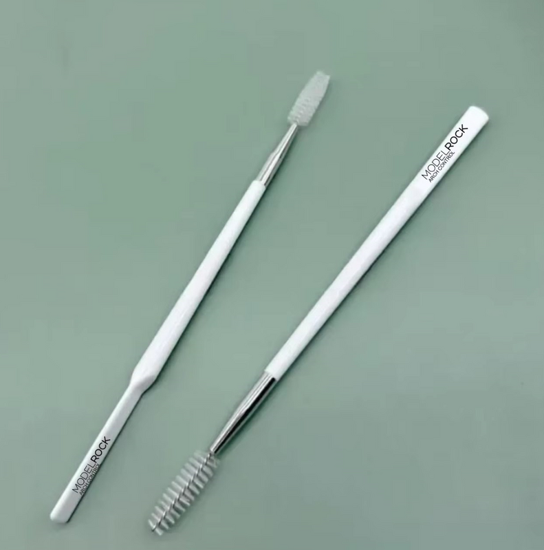 Brow Brush.png