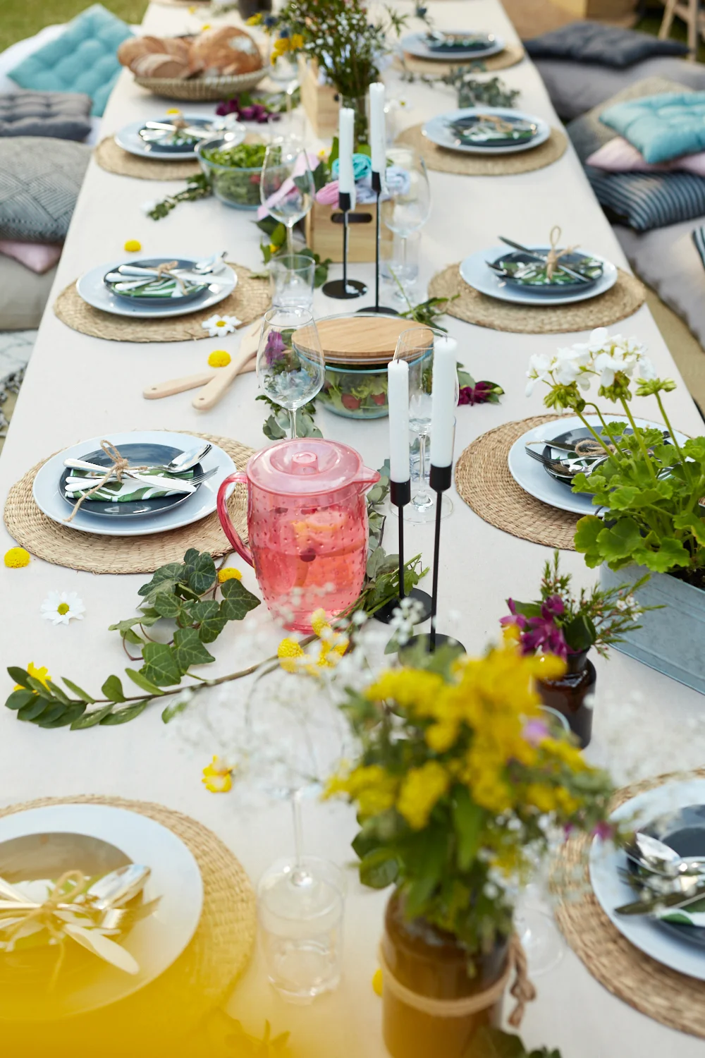 CO party långbord ovanifrån.jpg