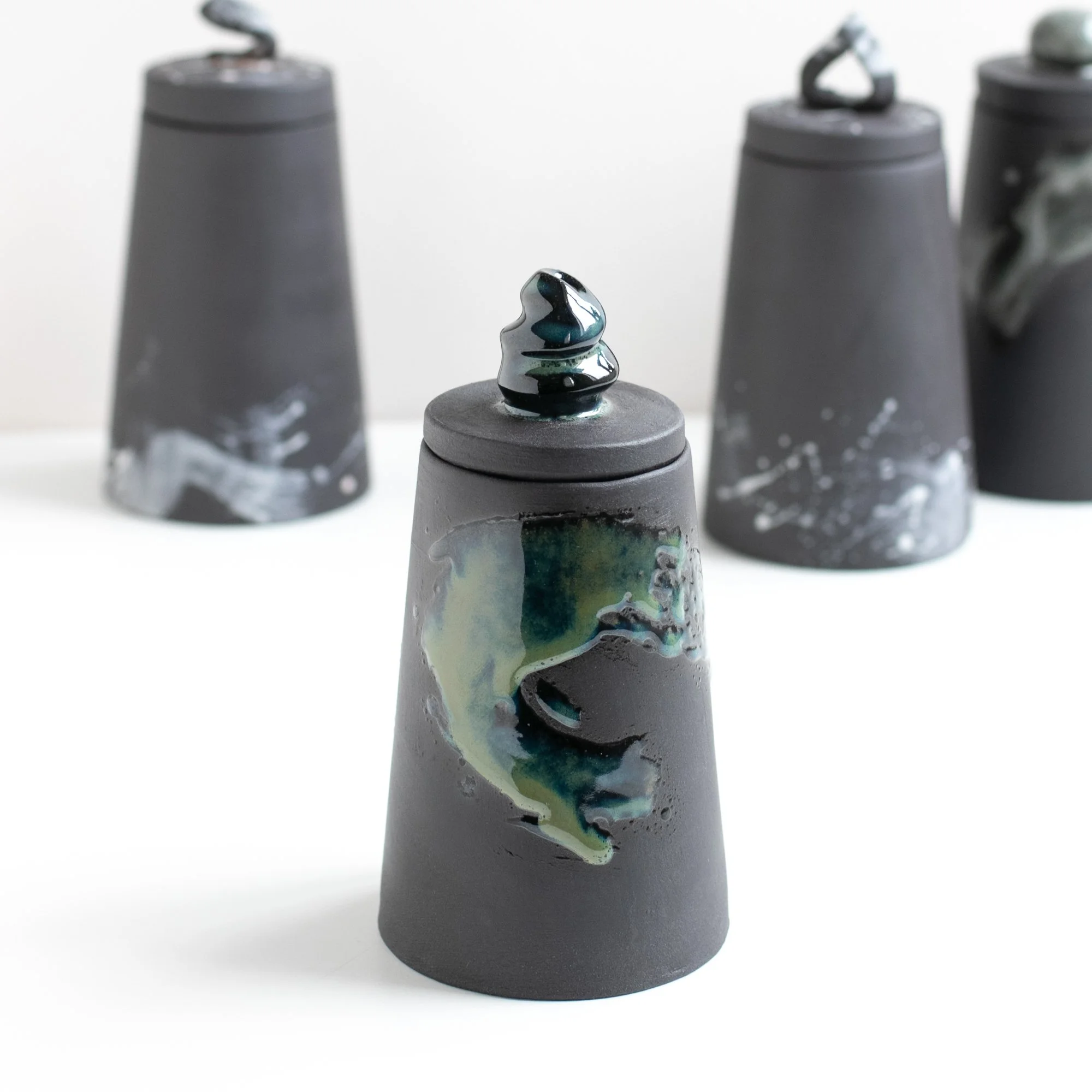 real lidded vessels knob 2 sq 144.jpg