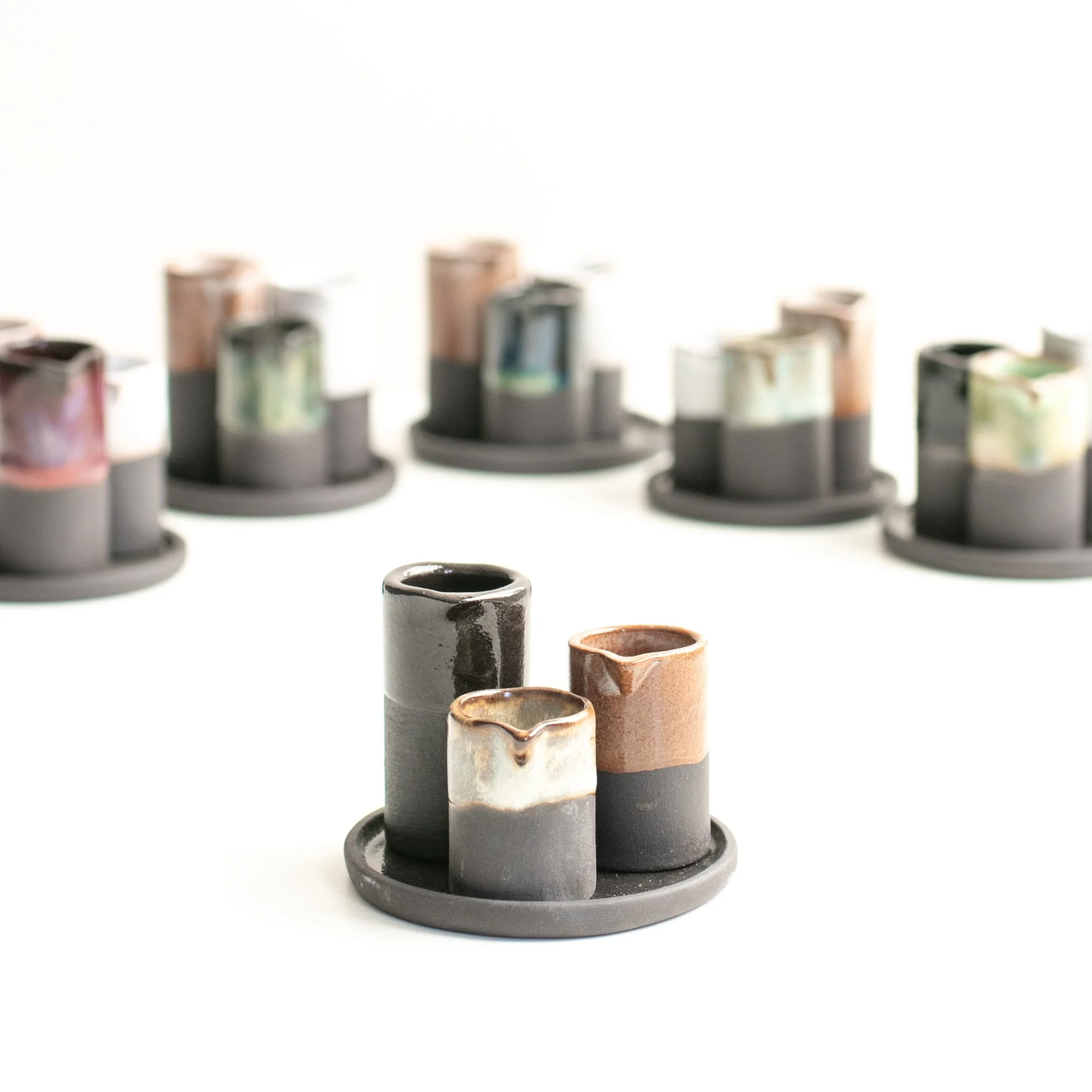 real all miniature vases black 144.jpg