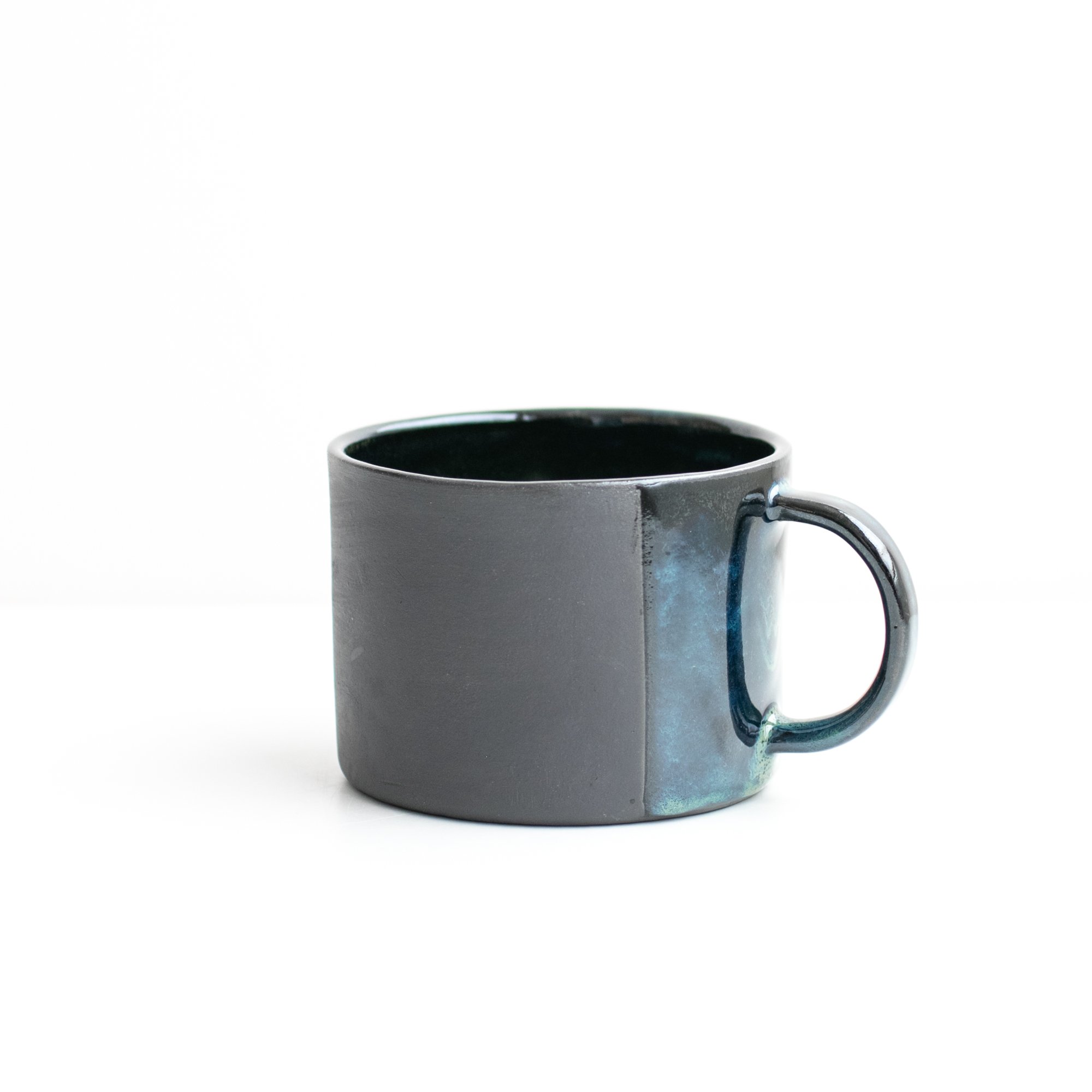 storm handle blue light sq 144dpi.jpg