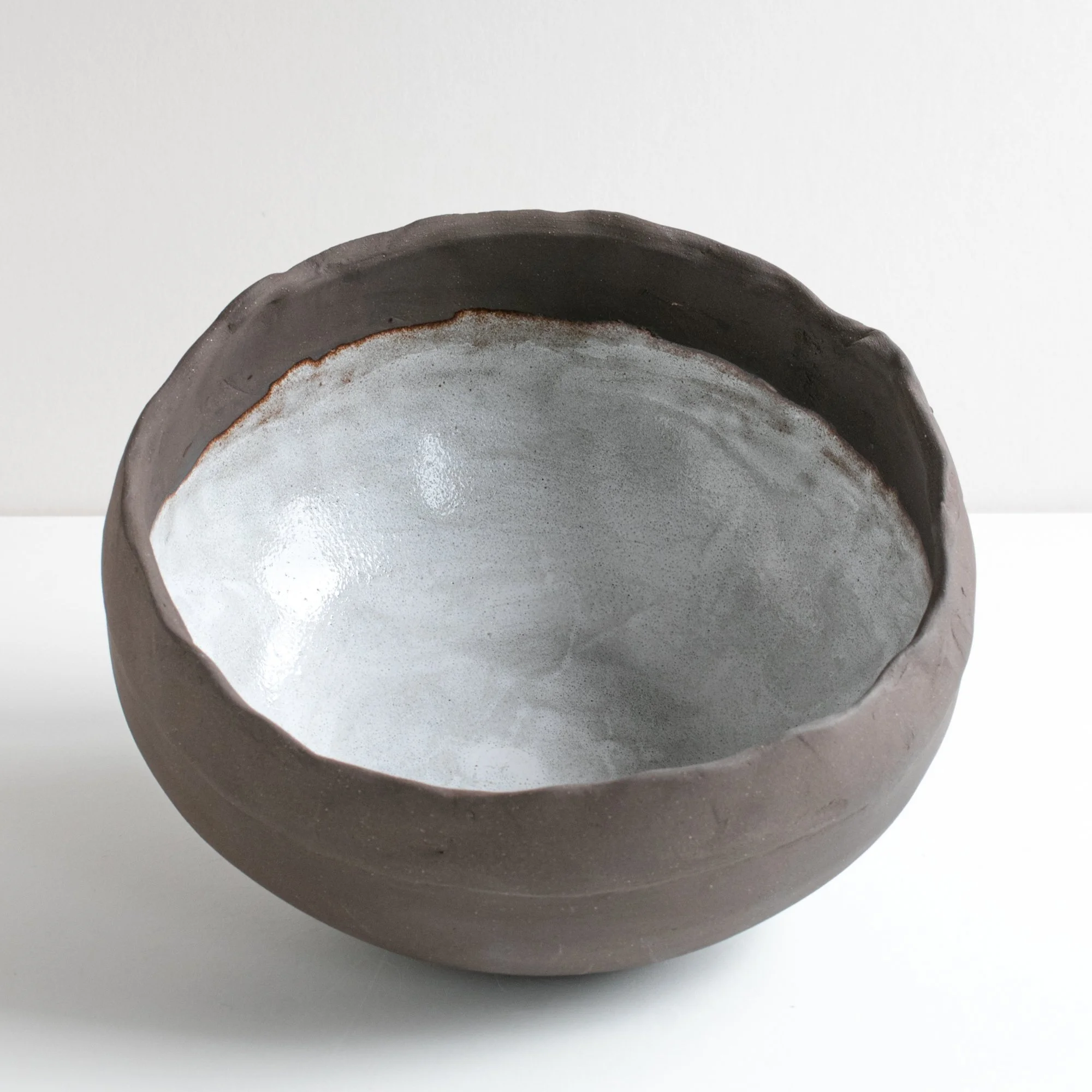 Vulcan serving bowl 1 sq 144-47.jpg