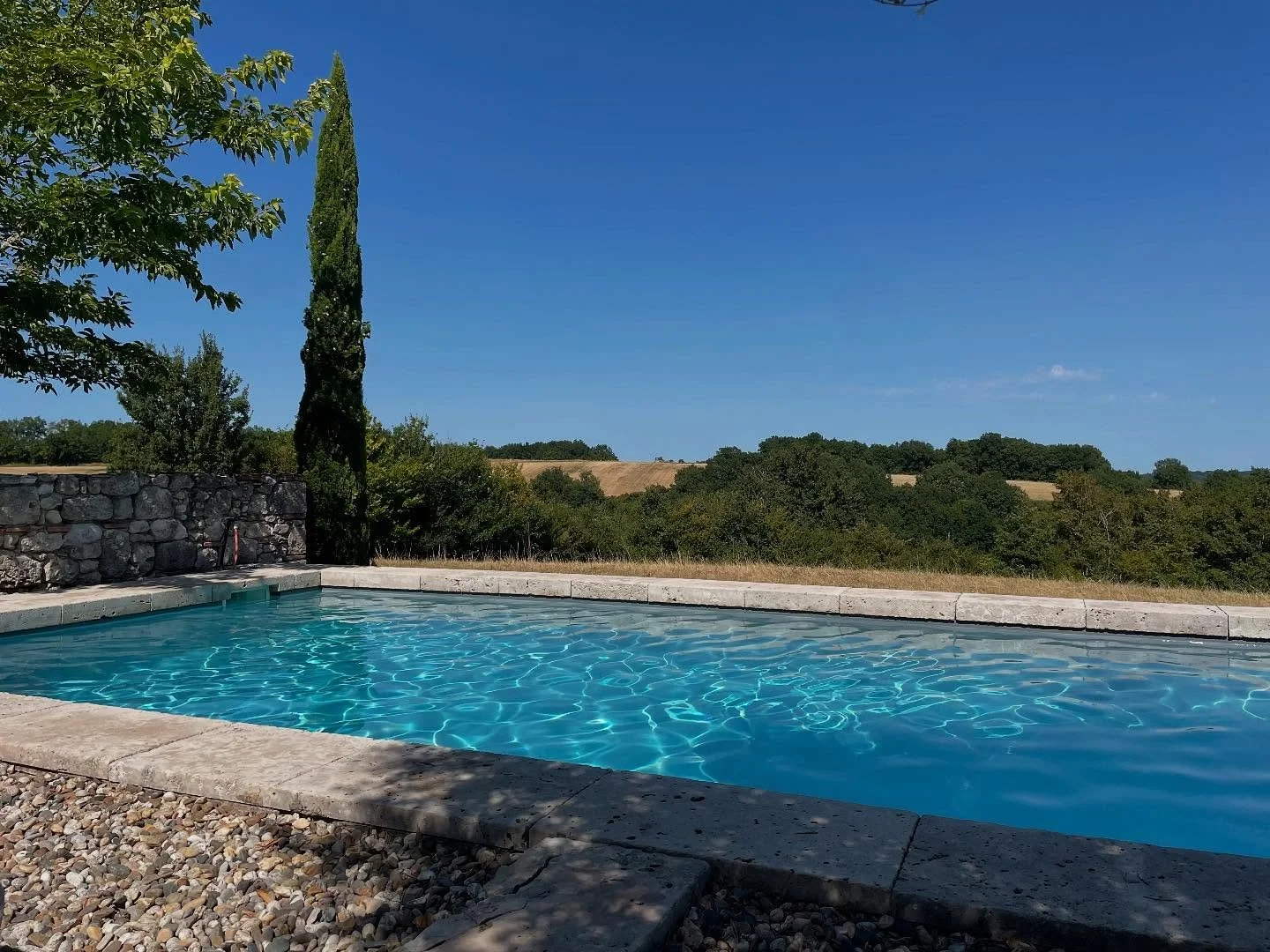 Pool view #lerouch #tarnetgaronne #france #farmhouse #holiday