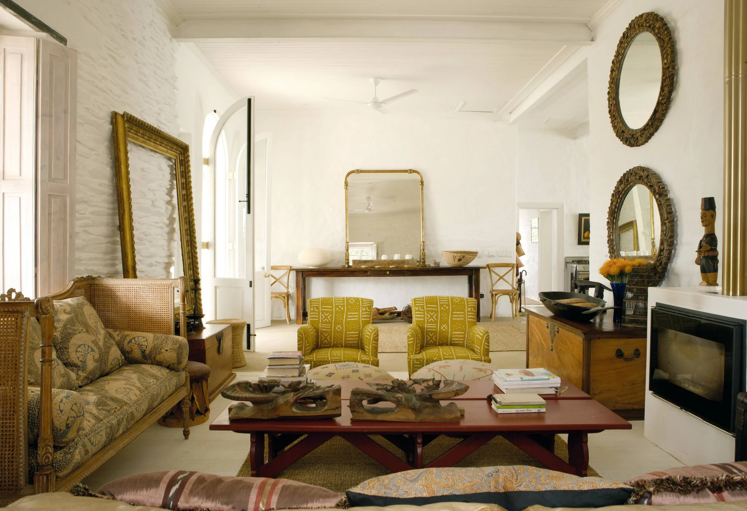 Restoration architect and interiors Minky Lidchi. Photographs Martin Hahn.