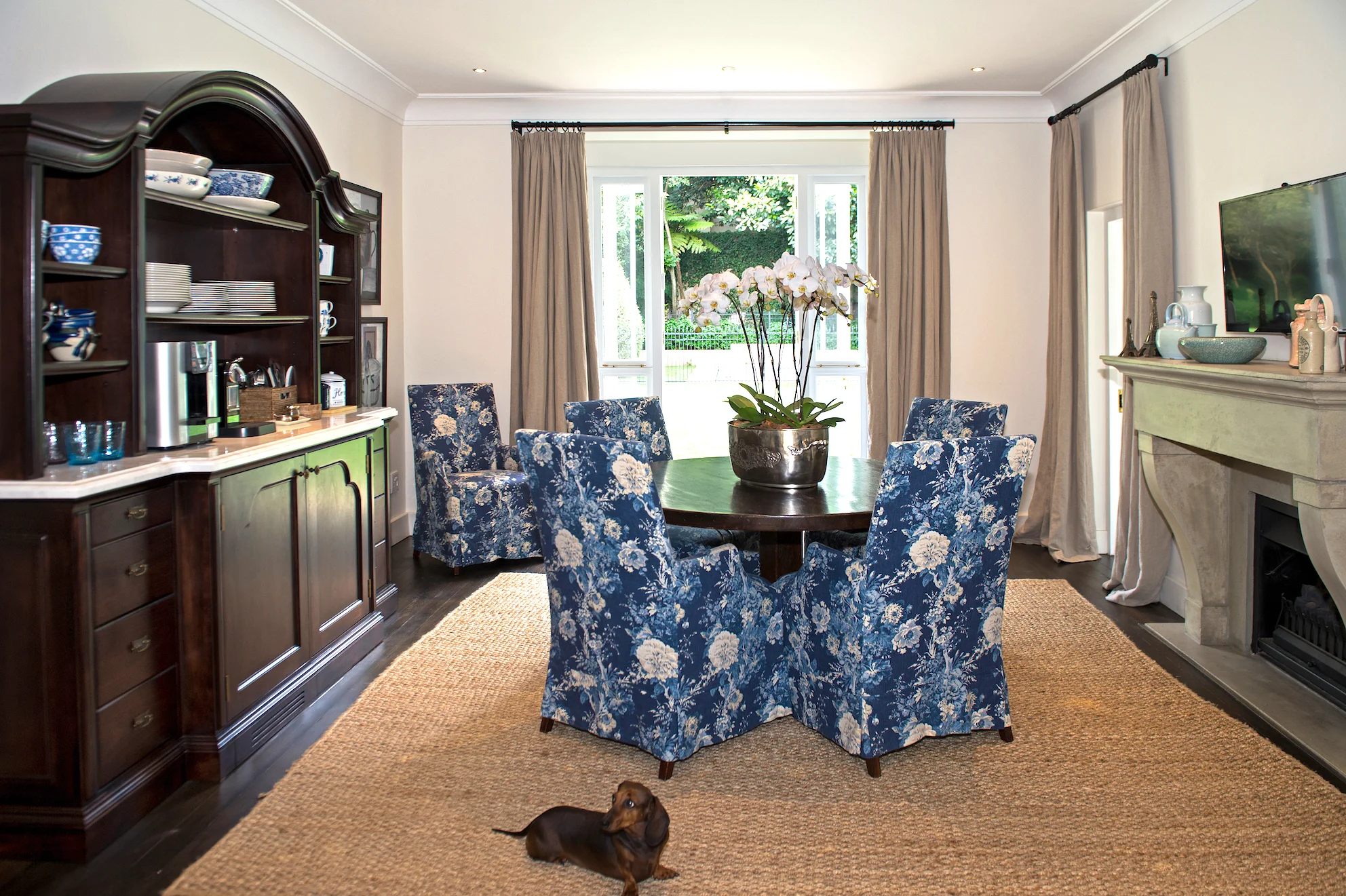 Restoration architect Minky Lidchi. Interior designer Shira Shalem.