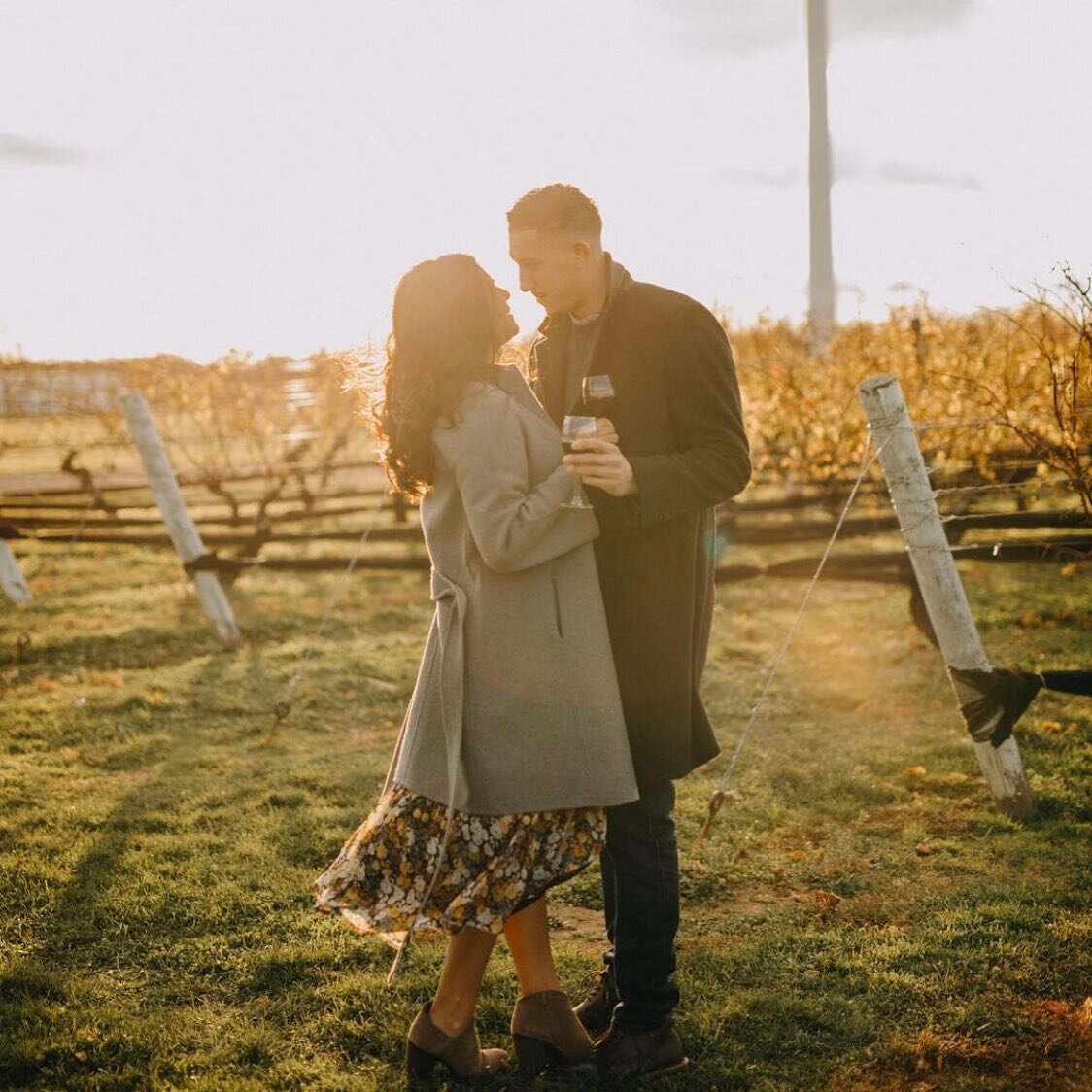 A #sunsoaked dance in a romantic #vineyard makes for a perfect #engagement #photoshoot. 🍇🍷☀️

.
.
.
.
.
.
#Engagementsession #engaged #LIVineyards #NOFOLI #longislandwedding #PindarVineyard #weddingseason2021 #bride #bridalbeauty #bridalhair #weddi