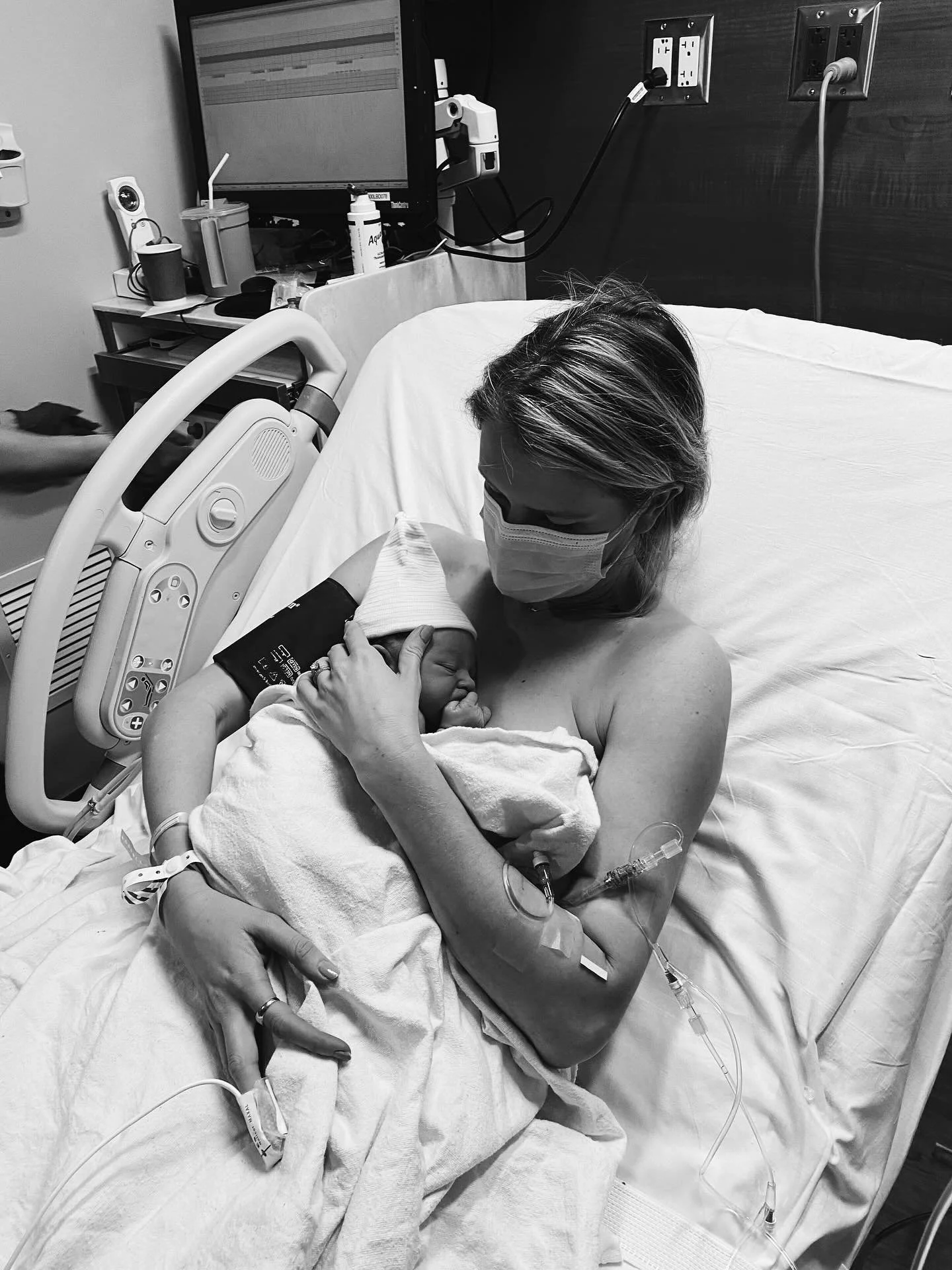 It&rsquo;s common practice to clamp the umbilical cord immediately after birth but we chose to do delayed cord clamping at the birth of our children. 

Even though it was in my birth plan, I had to push the nurses who delivered our daughter to make s