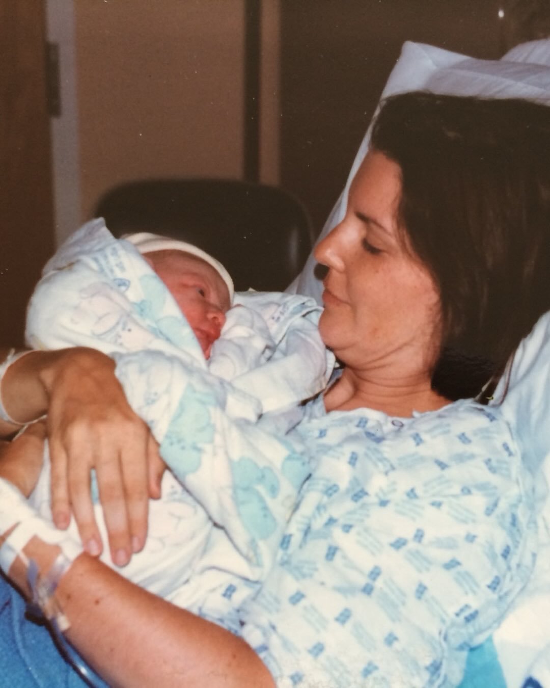 The Mother Nurture newsletter is here! (link in bio).

I will be sharing a monthly newsletter about all things related to motherhood &mdash; from fertility, pregnancy, postpartum, babies and beyond. Modern moms with a holistic edge have it tough, and