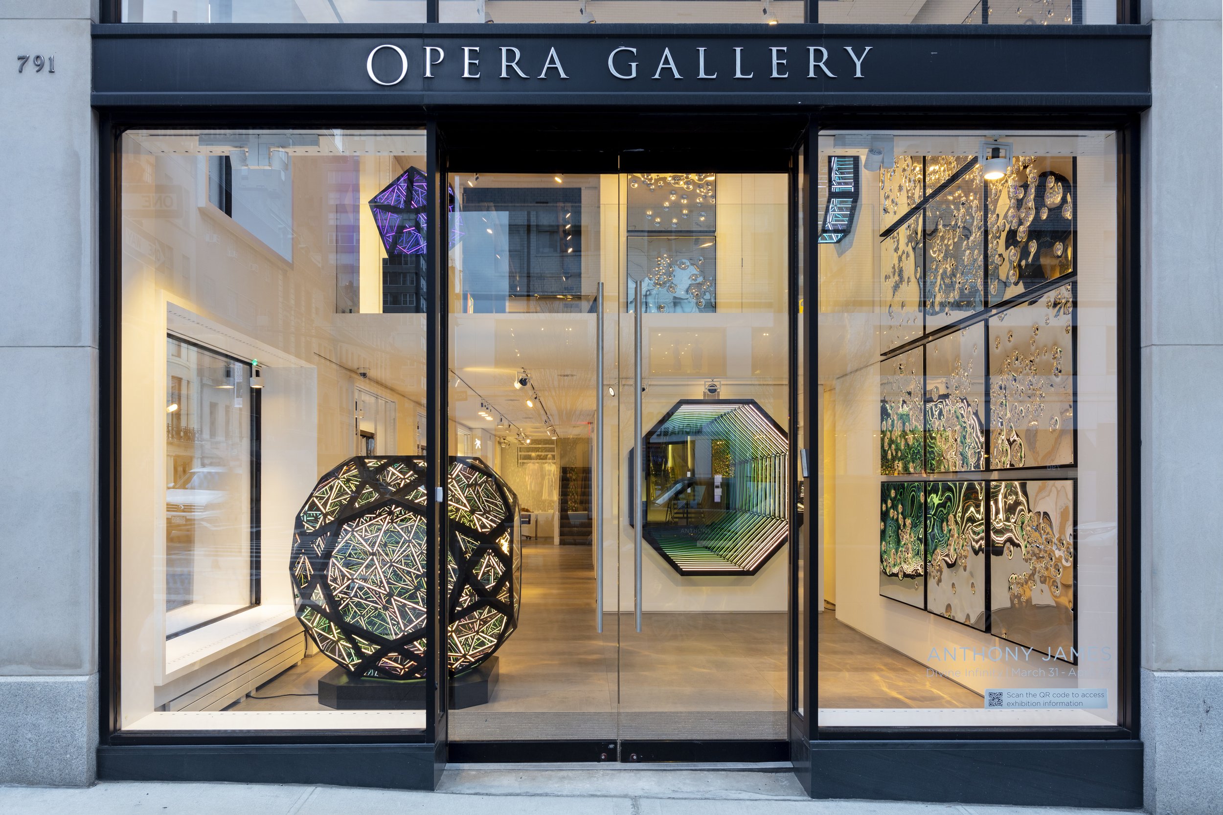 Opera Gallery