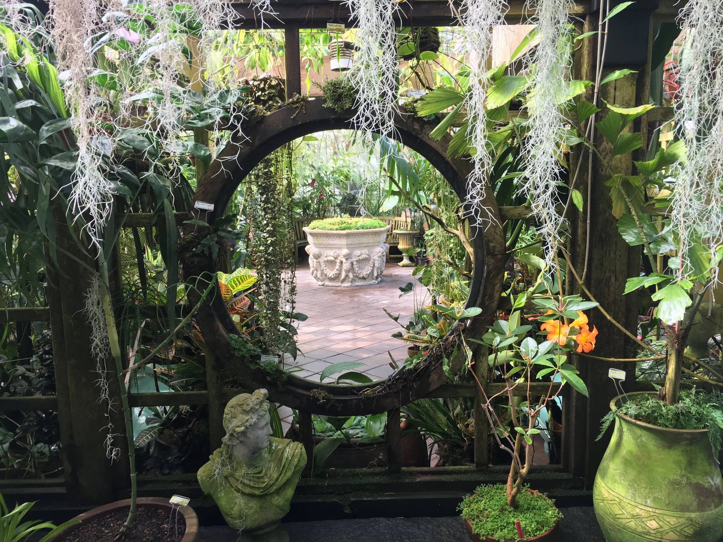 San Francisco Green House Gardens with Fountain