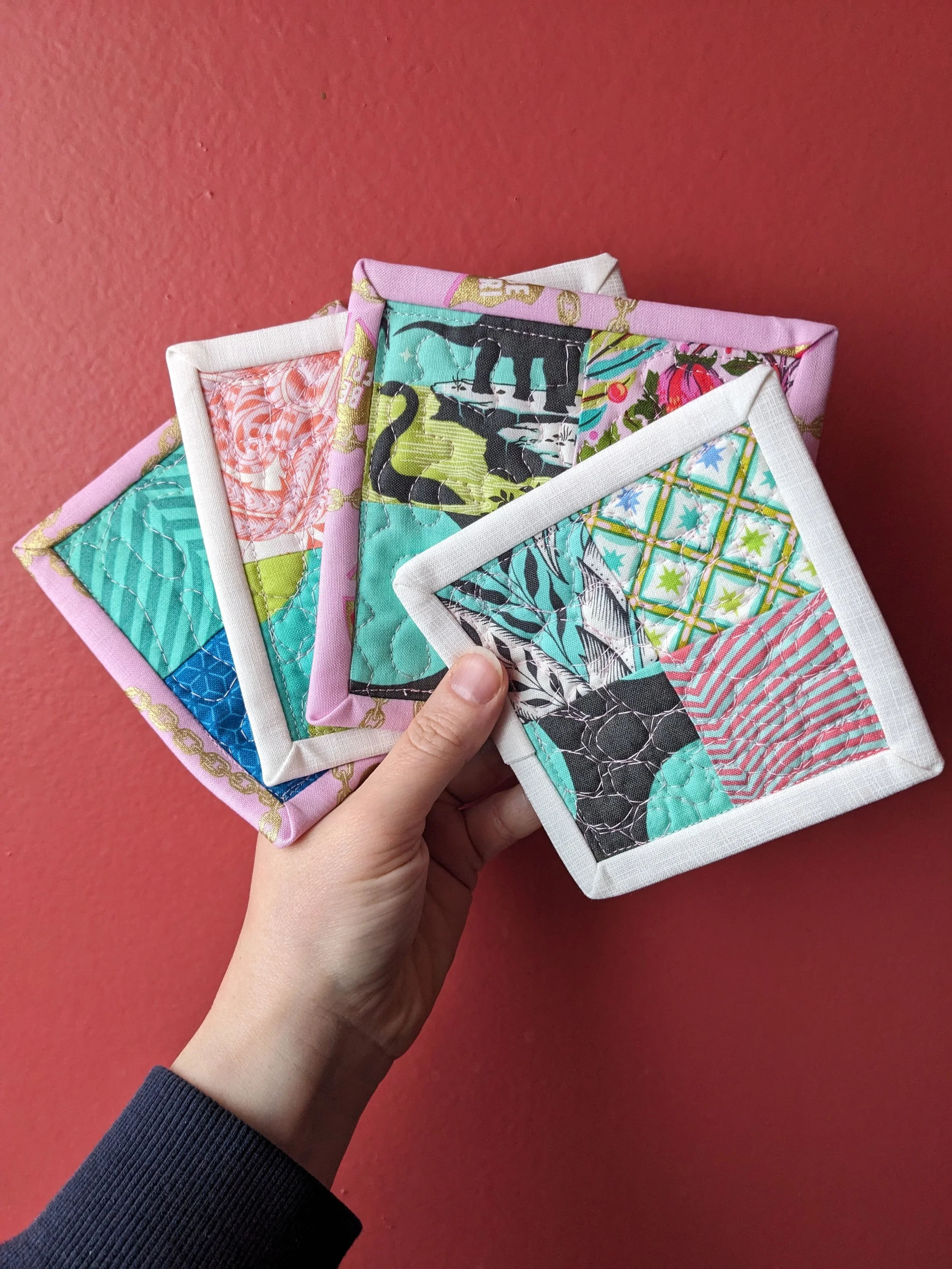 
Free Motion Quilted Coasters | Experimenting with Quilting Techniques