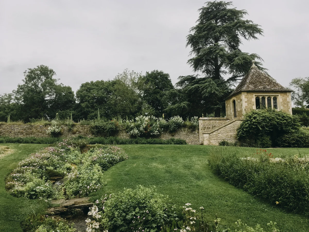 Great_Chalfield_Manor_Wiltshire_07.jpg