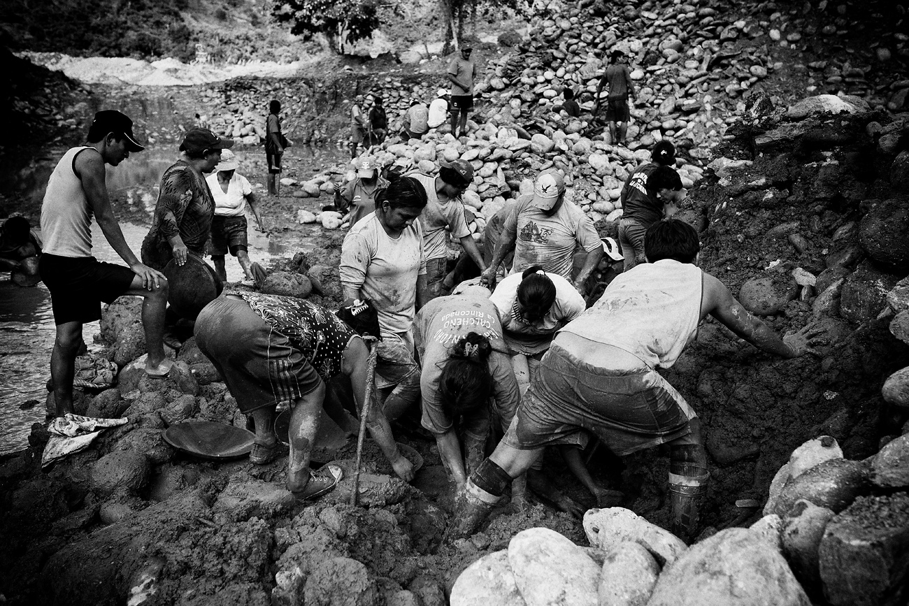 locals digging for gold. Tipuani, Bolivia. 