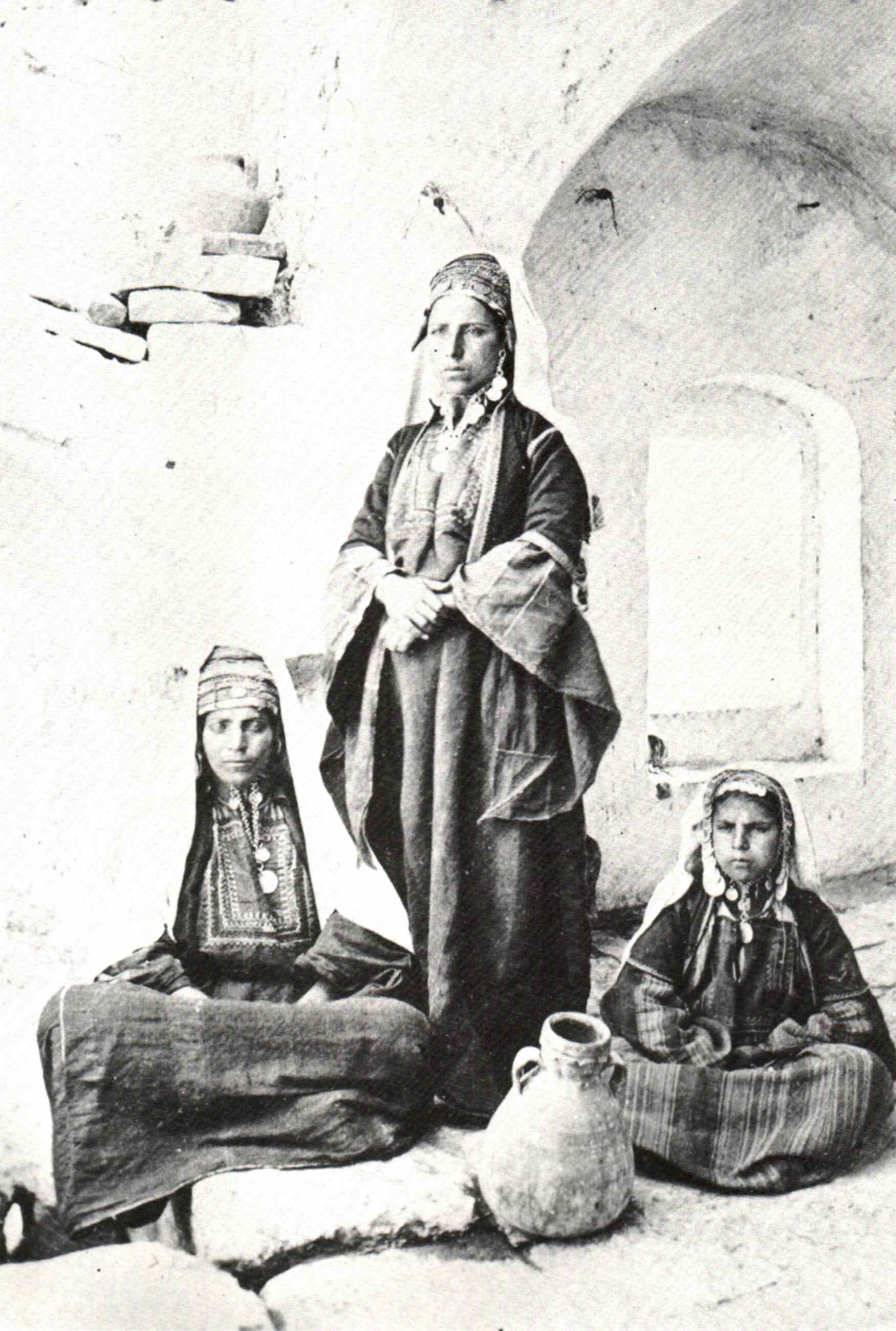 Group Of Women From Bethlehem, 1869