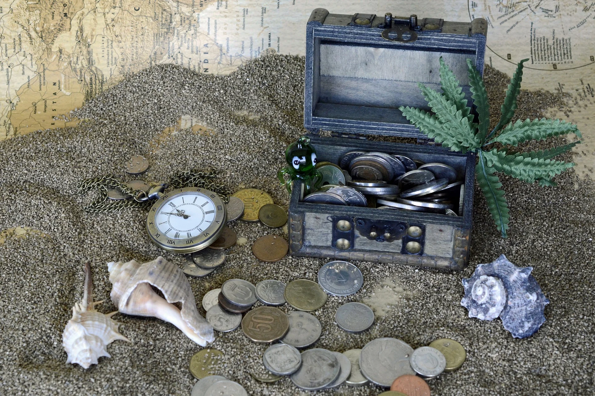 treasure-chest-1637389_1920.jpg