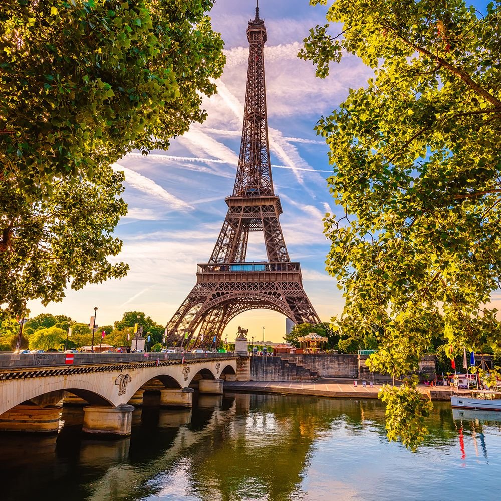 PARIS-EIFFEL-TOWER.jpg
