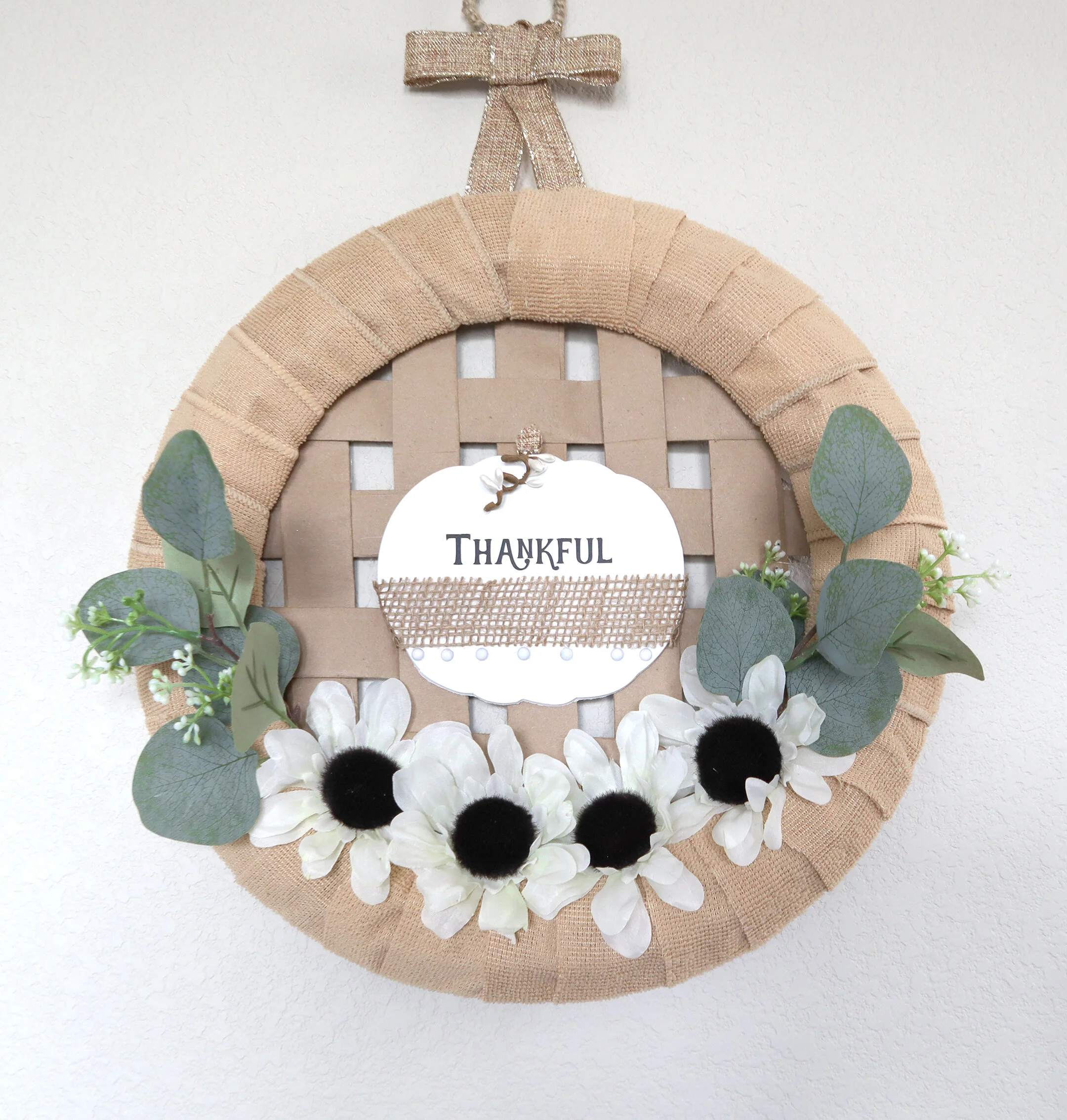 Neutral Colored Fall DIYs | Using What Could Have Been Trash