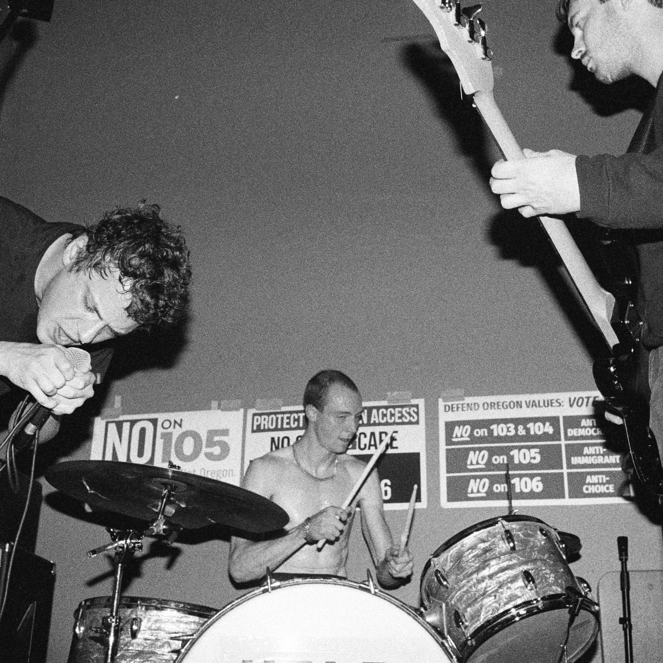 10/12/18 @ No Fun Bar in Portland, OR, Benefit Show to Defeat Shitty Ballot Measures. Photo credit: Maclay Heriot