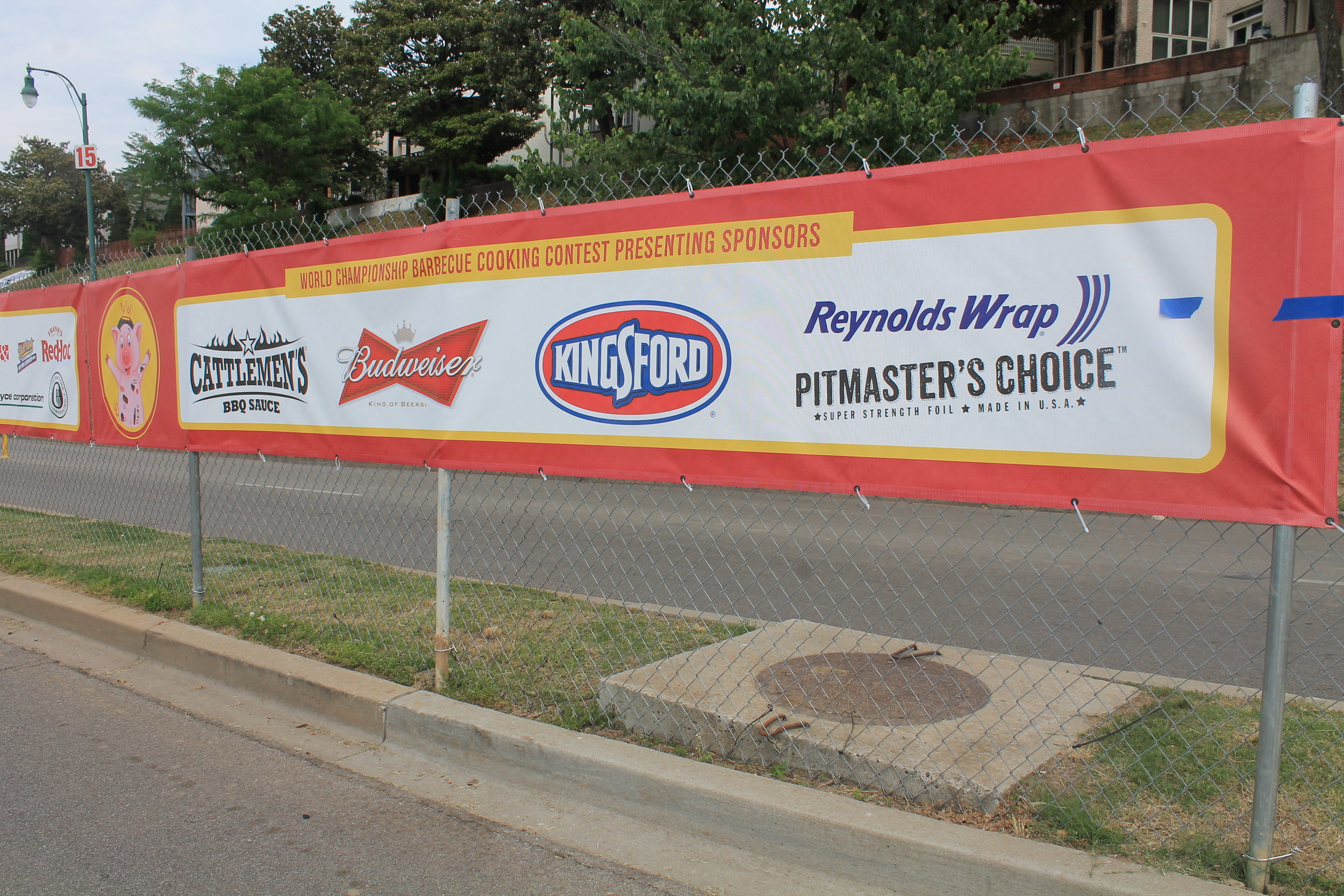 Memphis-In-May-International-Festival_Fence-Mesh-Banners_LSIGraphics_Memphis-TN ..