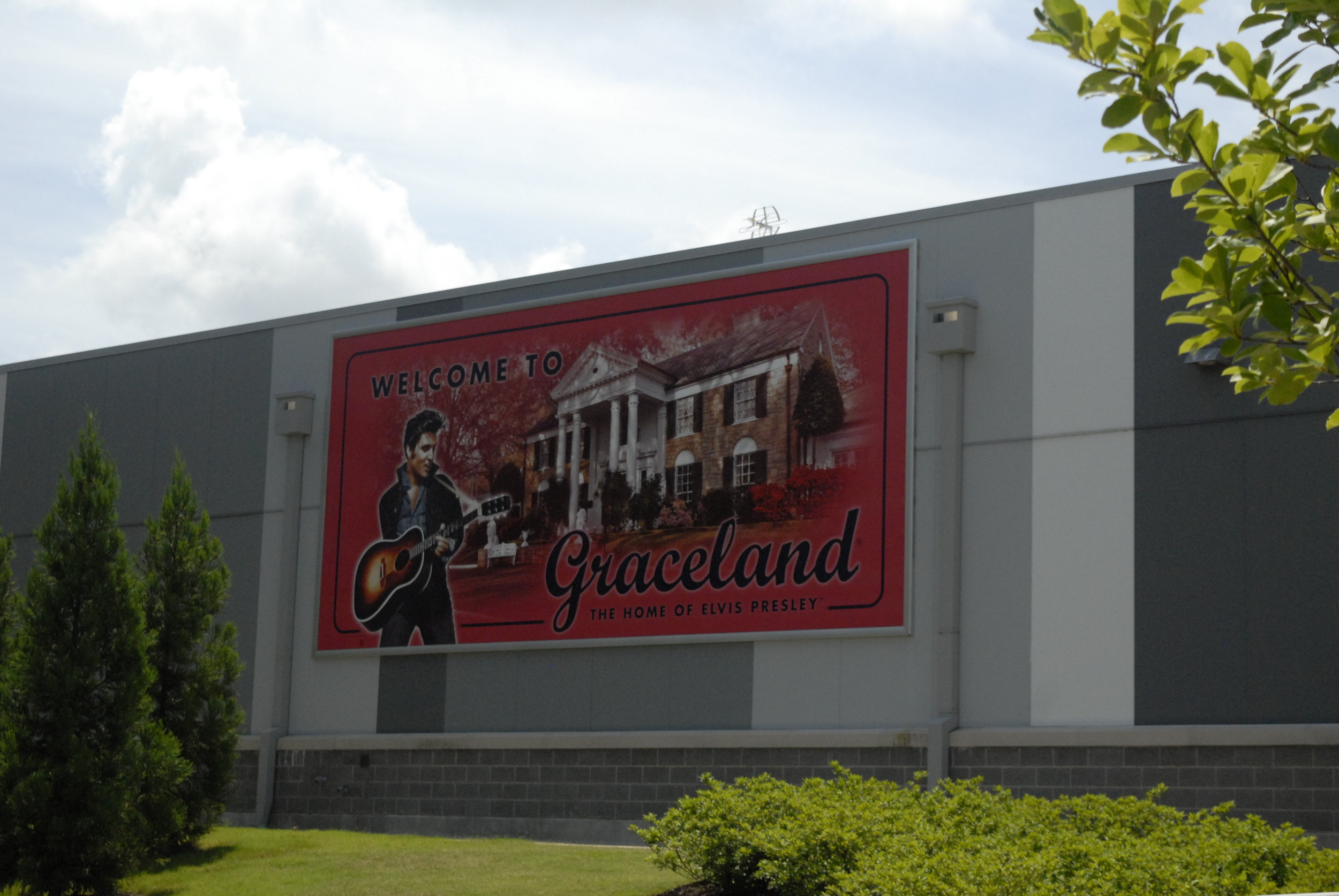 Graceland_Banner_LSIGraphics_Memphis-TN-1 ..