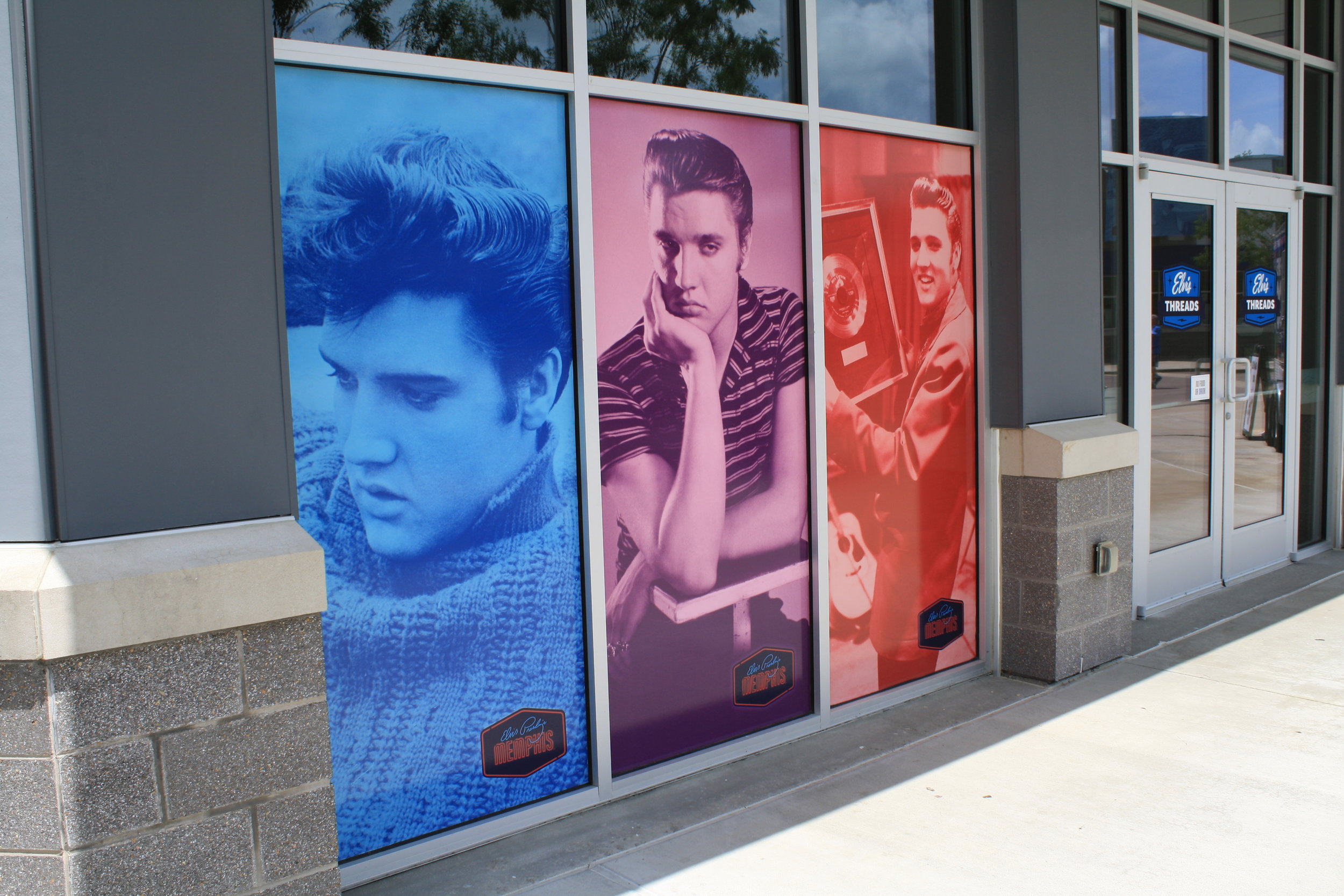 Graceland_Gift-Shop_Window-Graphics_LSIGraphics_Memphis-TN-1 ..