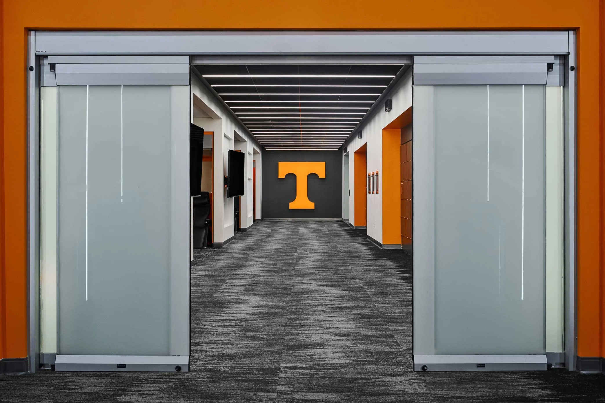 JohnsonArch_UTK_0124RT.jpg